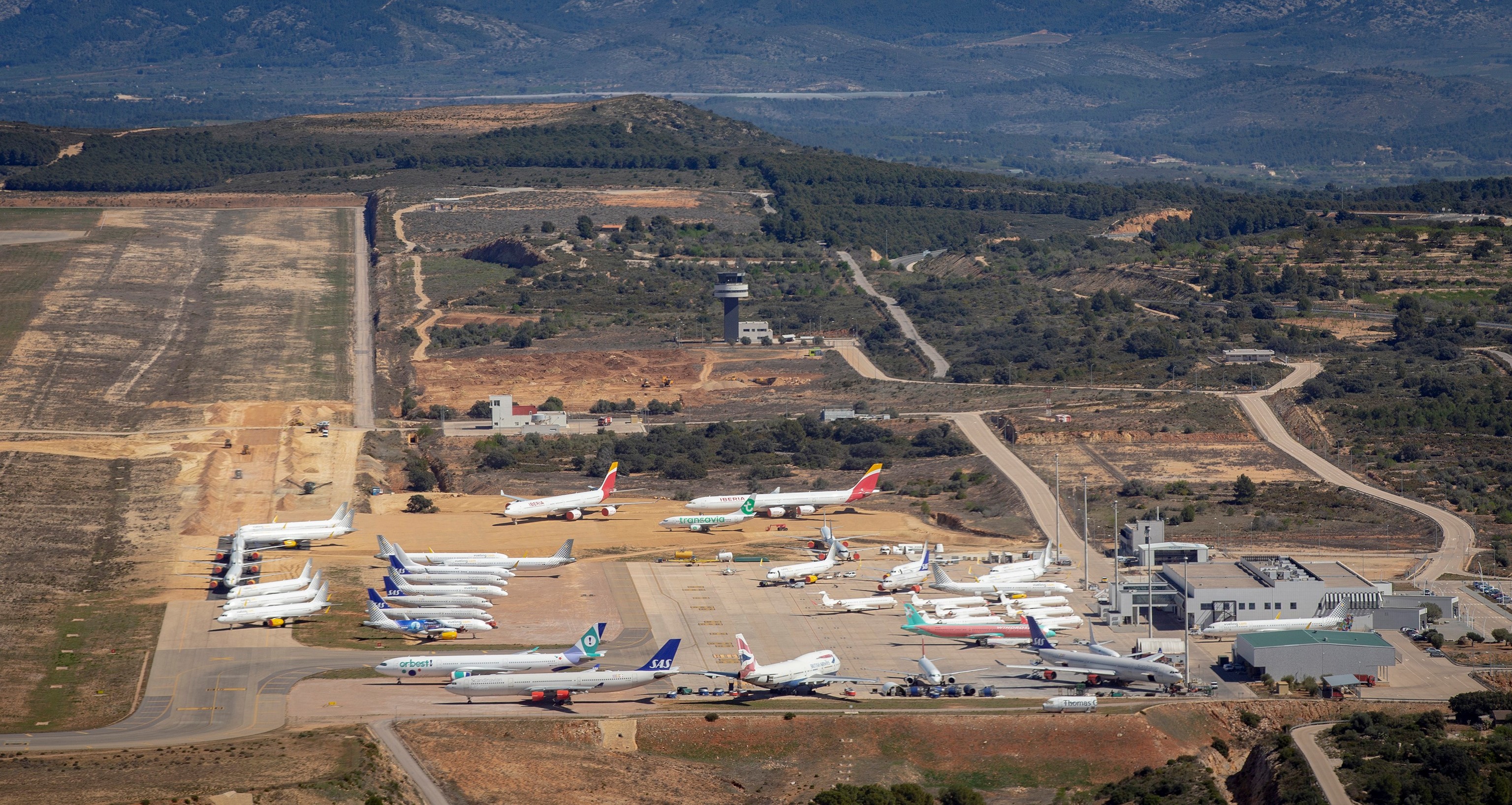 Vista aérea de las pistas del aeropuerto de Castellón, ubicado en el municipio de Vilanova d'Alcolea.