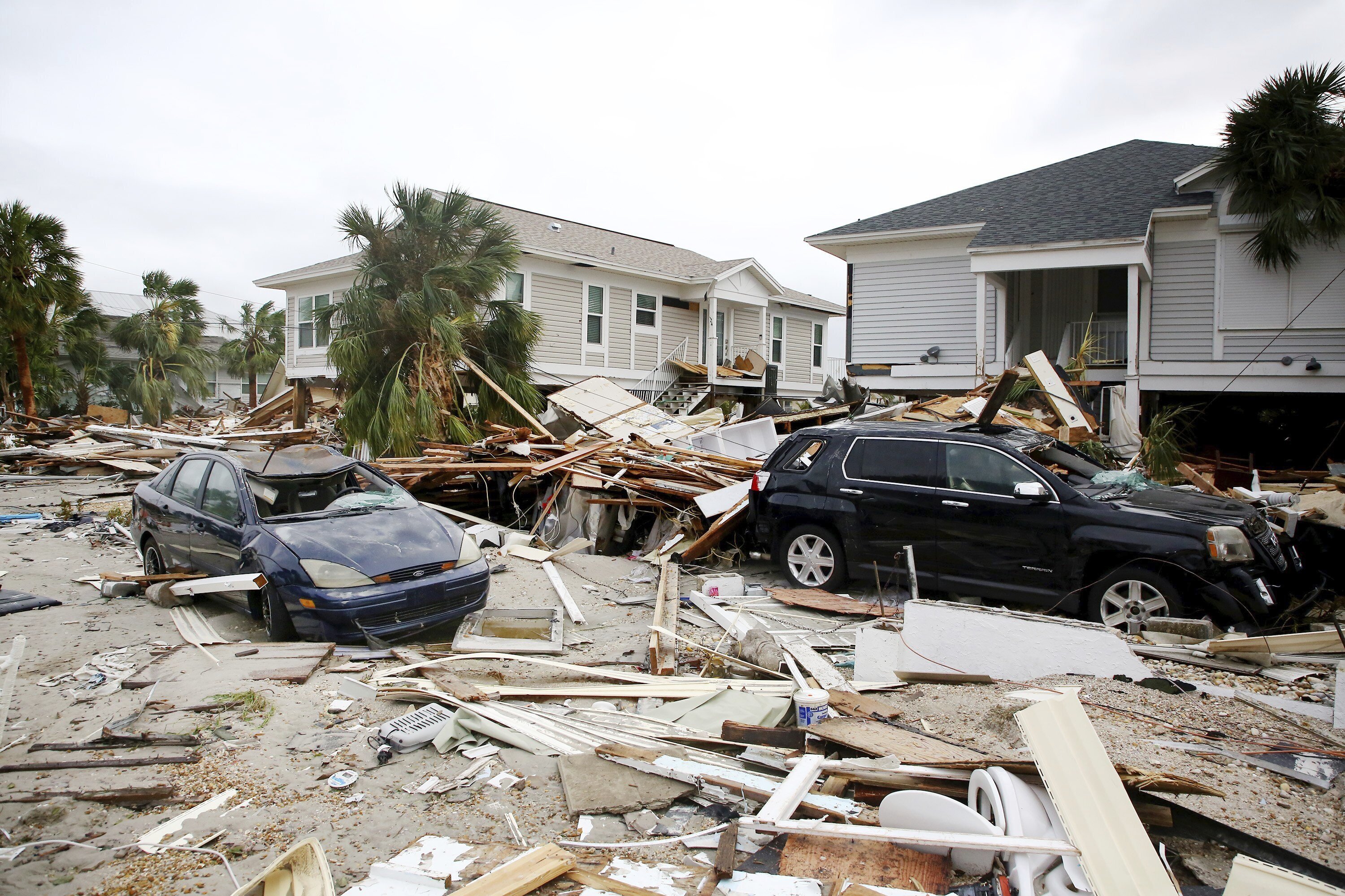 Destrozos provocados por el huracán Ian en Florida.
