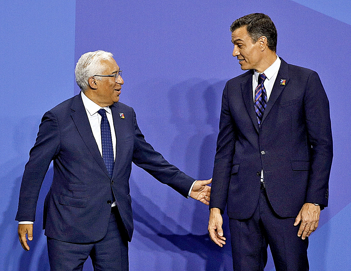 El primer ministro portugués, António Costa, y el presidente del Gobierno, Pedro Sánchez, en la última cumbre de la OTAN