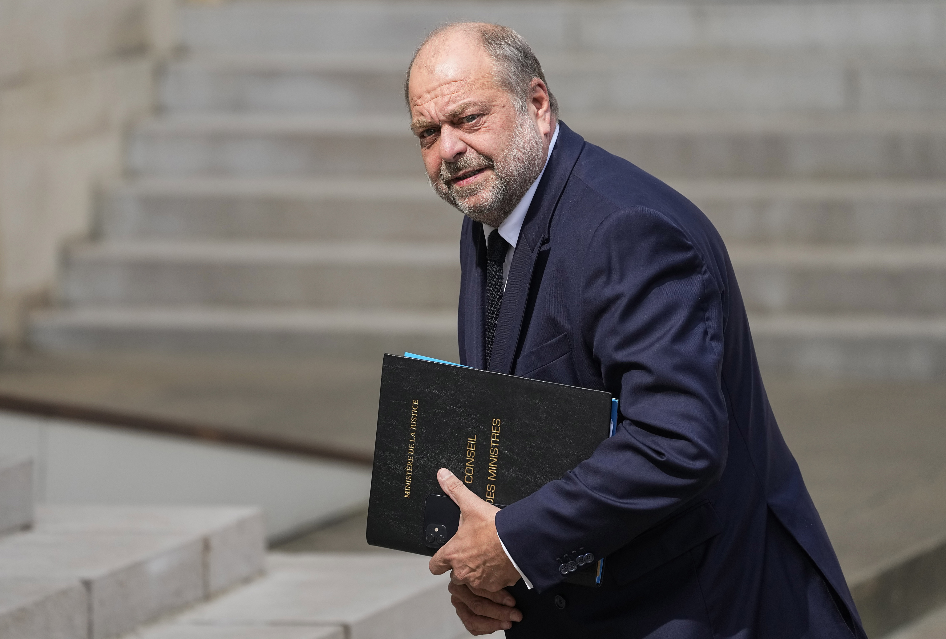 El ministro de Justicia francés, al banquillo por «conflicto de intereses»
