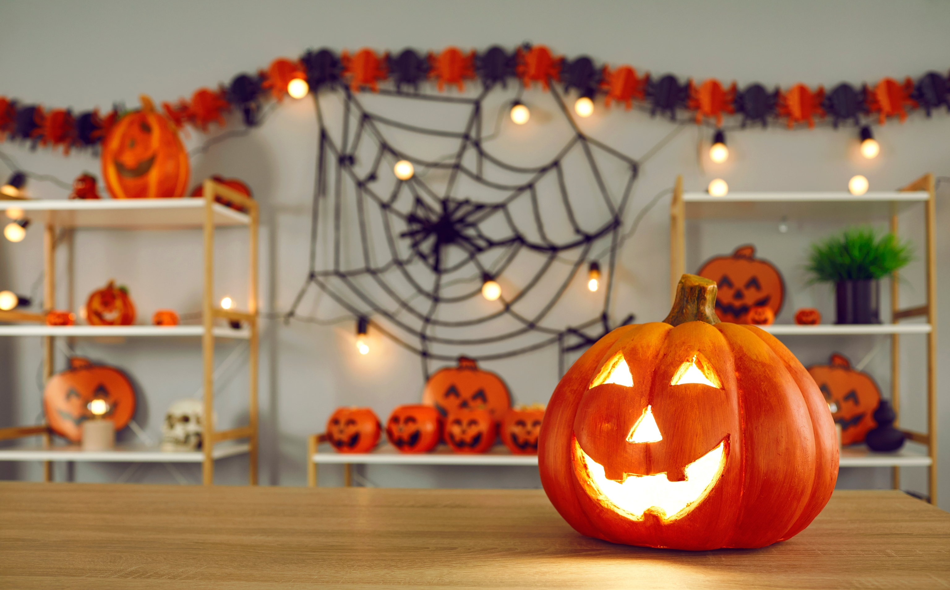 ideas para decorar la en Halloween sin arruinarte |