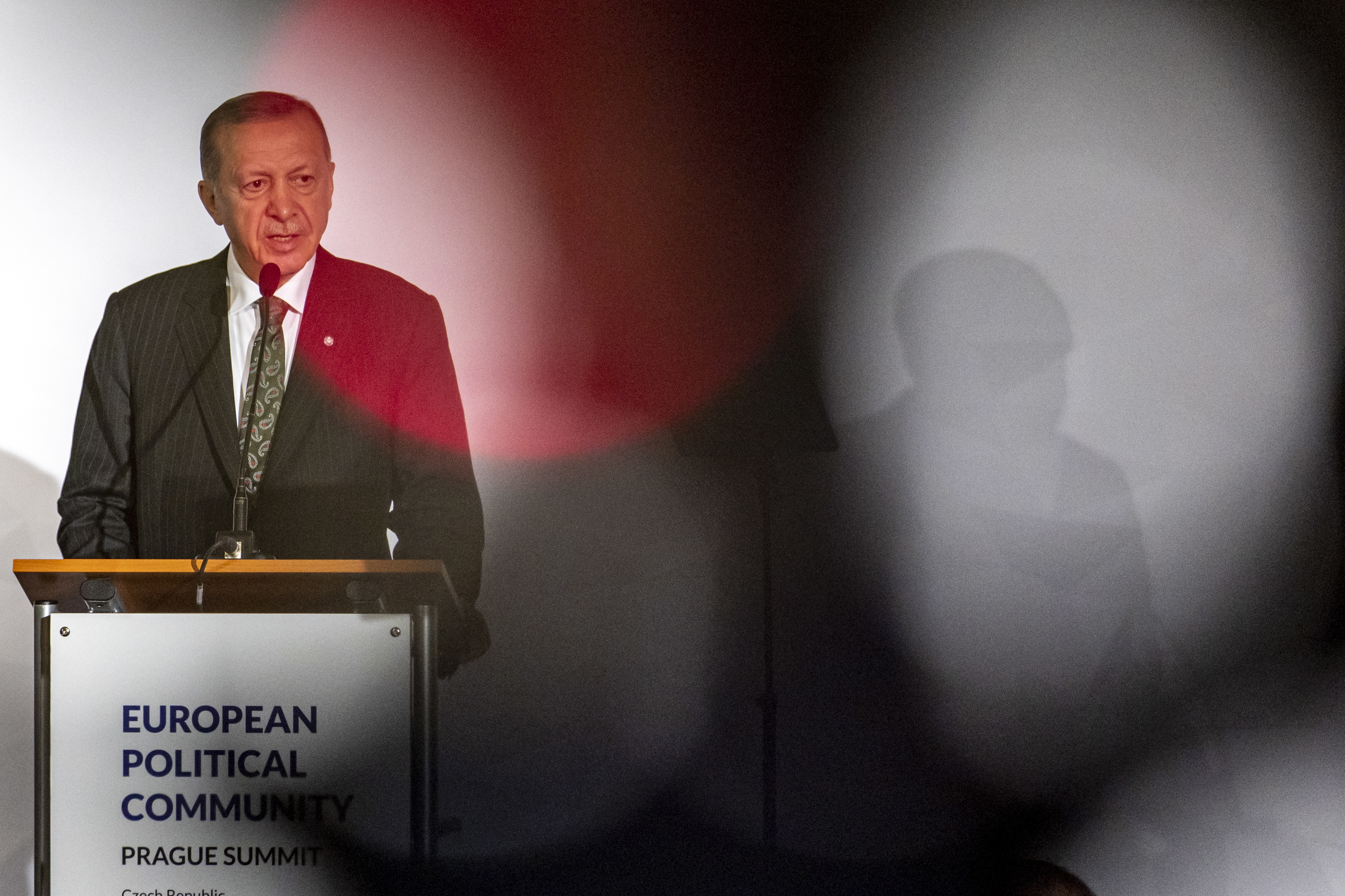 Recep Tayyip Erdogan, , ayer, en la cumbre europea de Praga