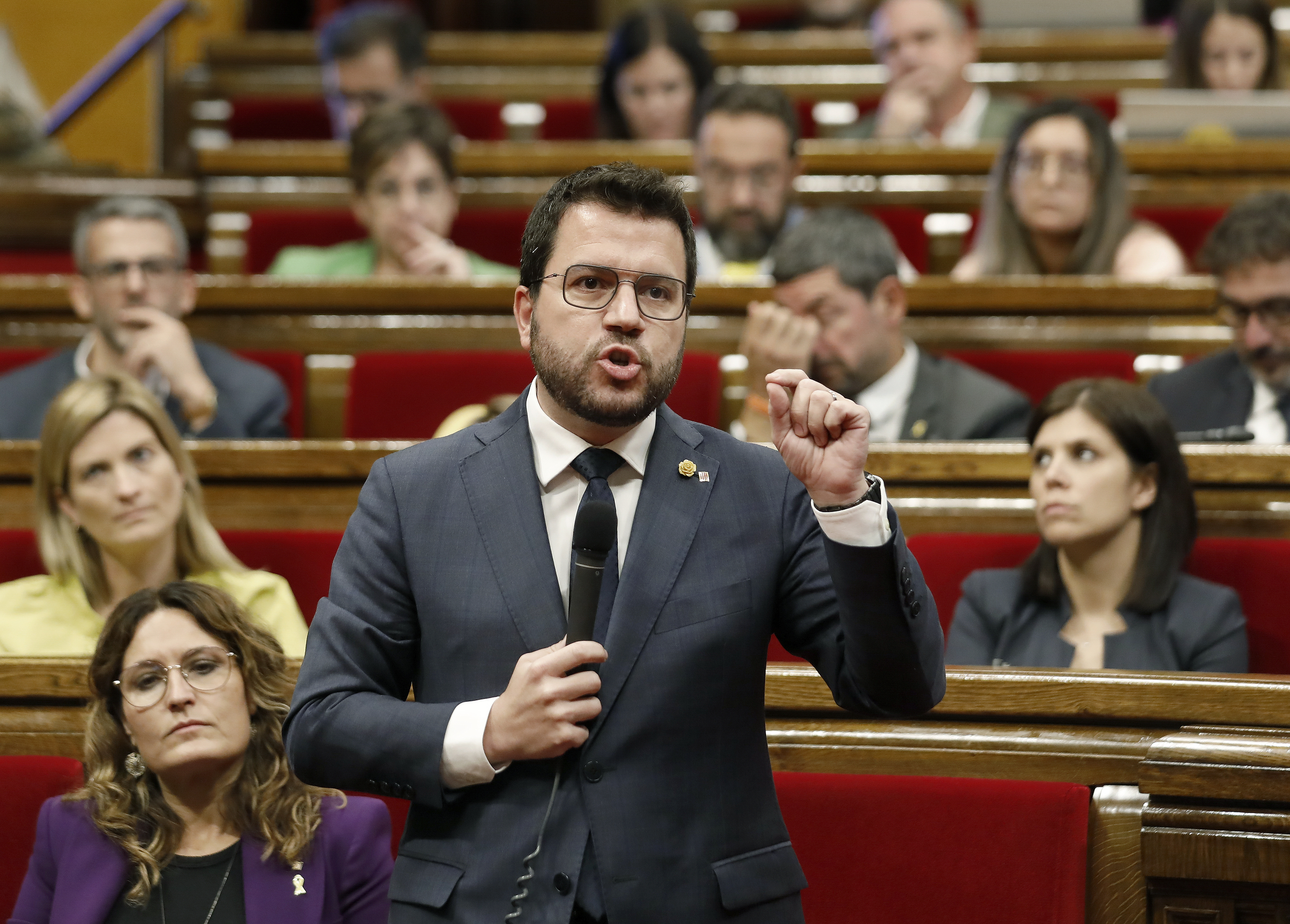 El presidente de la Generalitat, Pere Aragons en el Parlament.