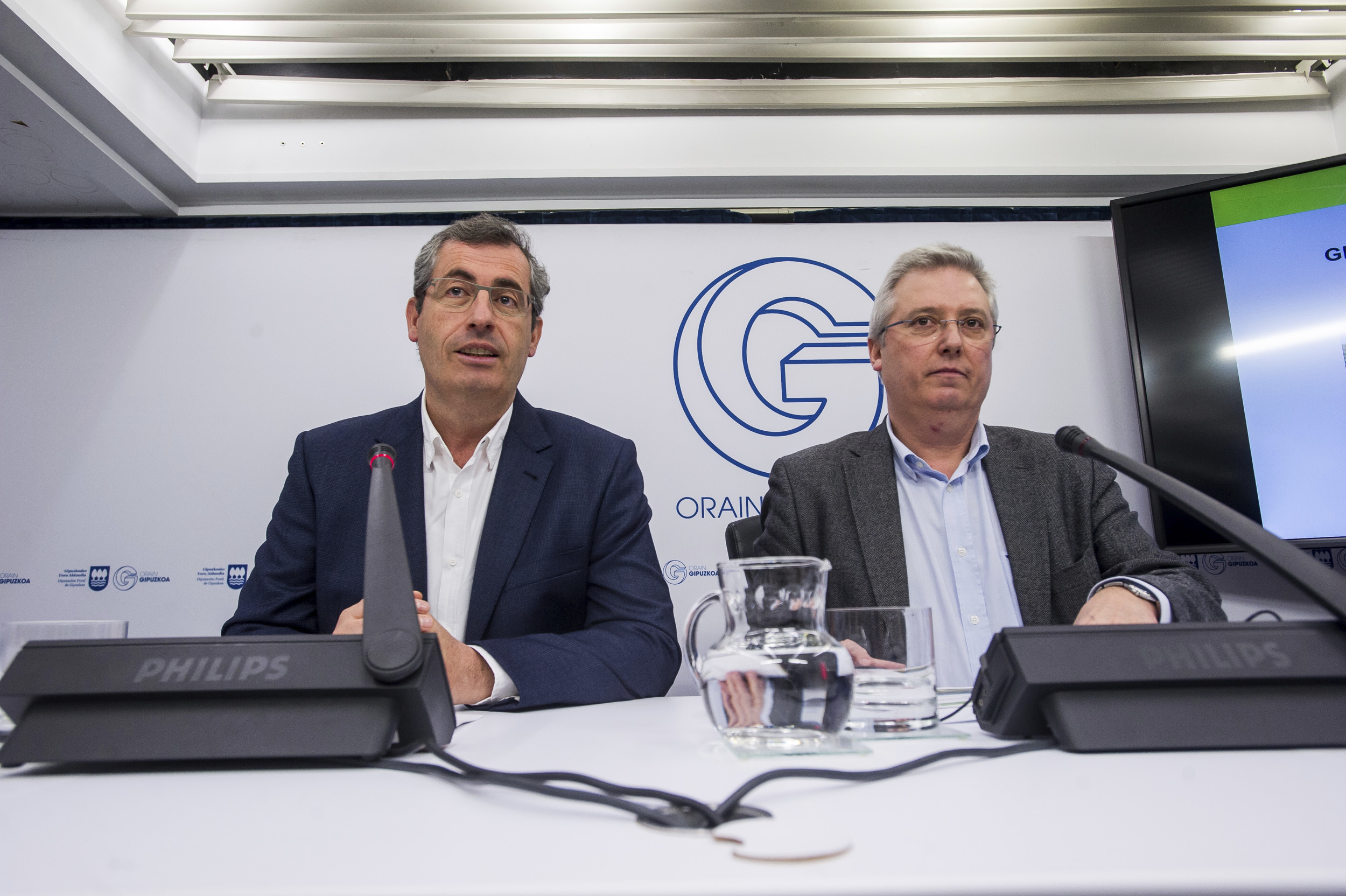 Markel Olano junto Jos Ignacio Asensio durante una comparecencia conjunta en la Diputacin de Gipuzkoa.