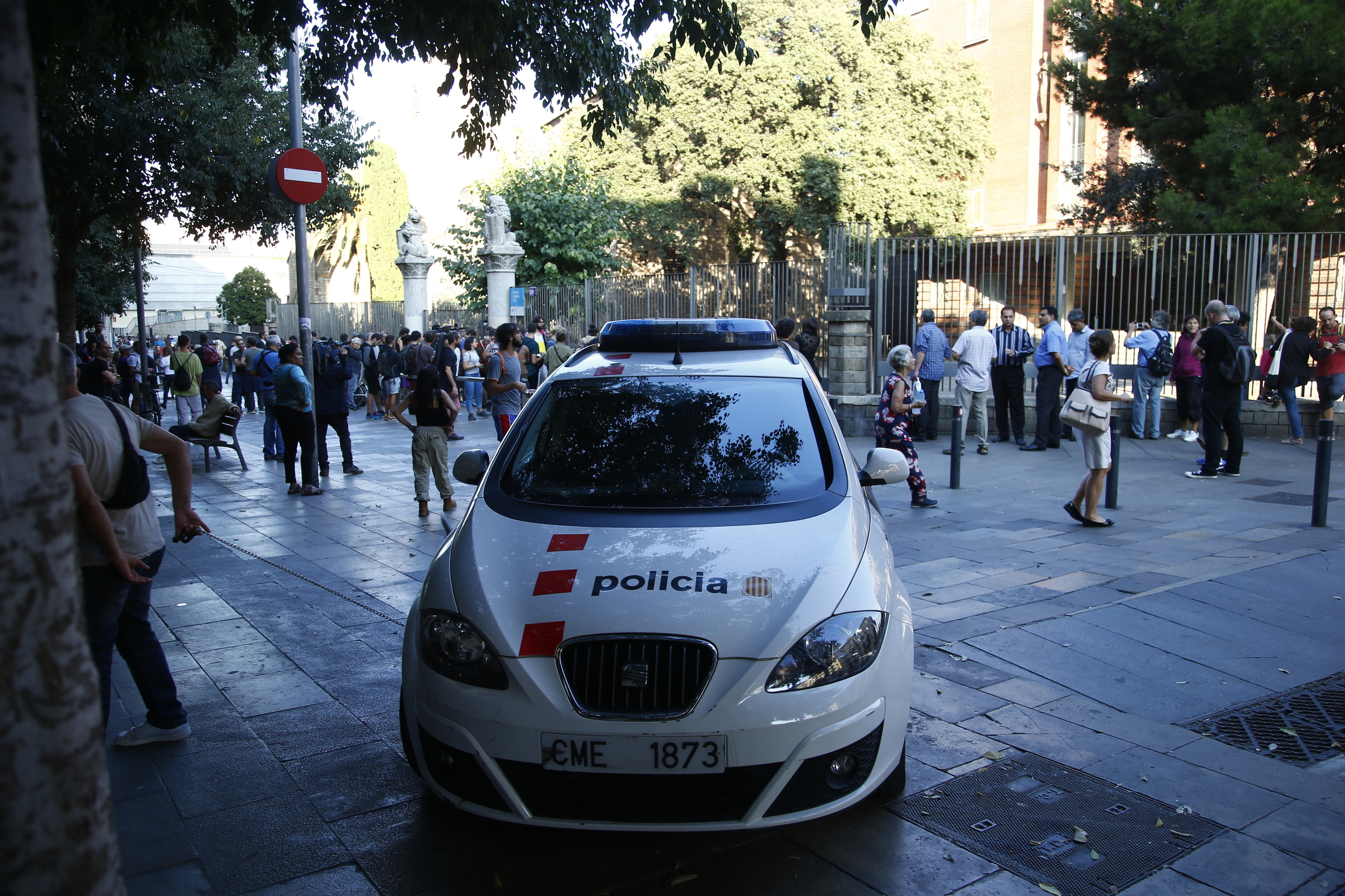 Un coche de los Mossos d'Esquadra en Barcelona.