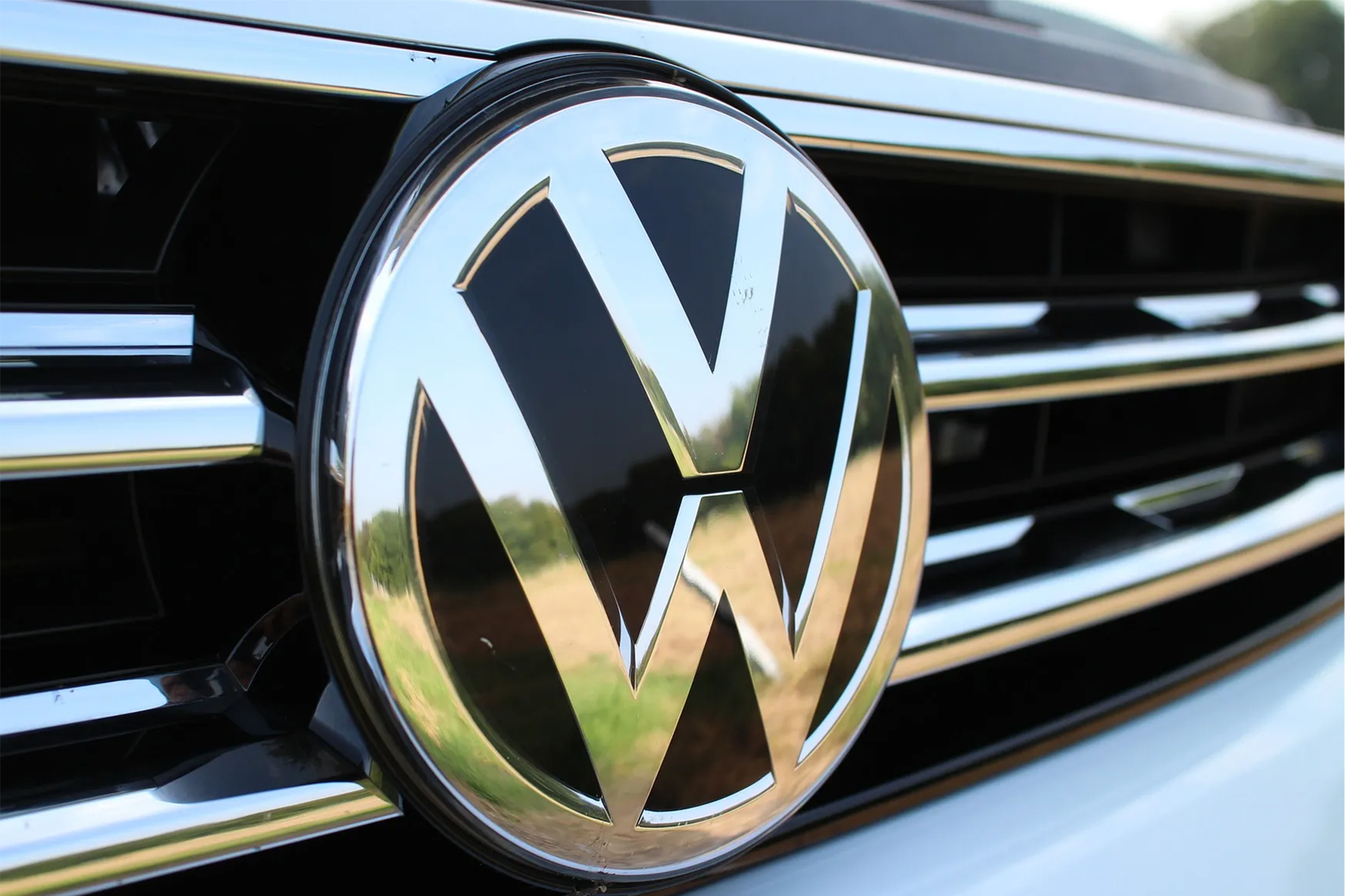 Volkswagen es líder, tanto por grupos como por marcas, en el mes y en el acumulado.