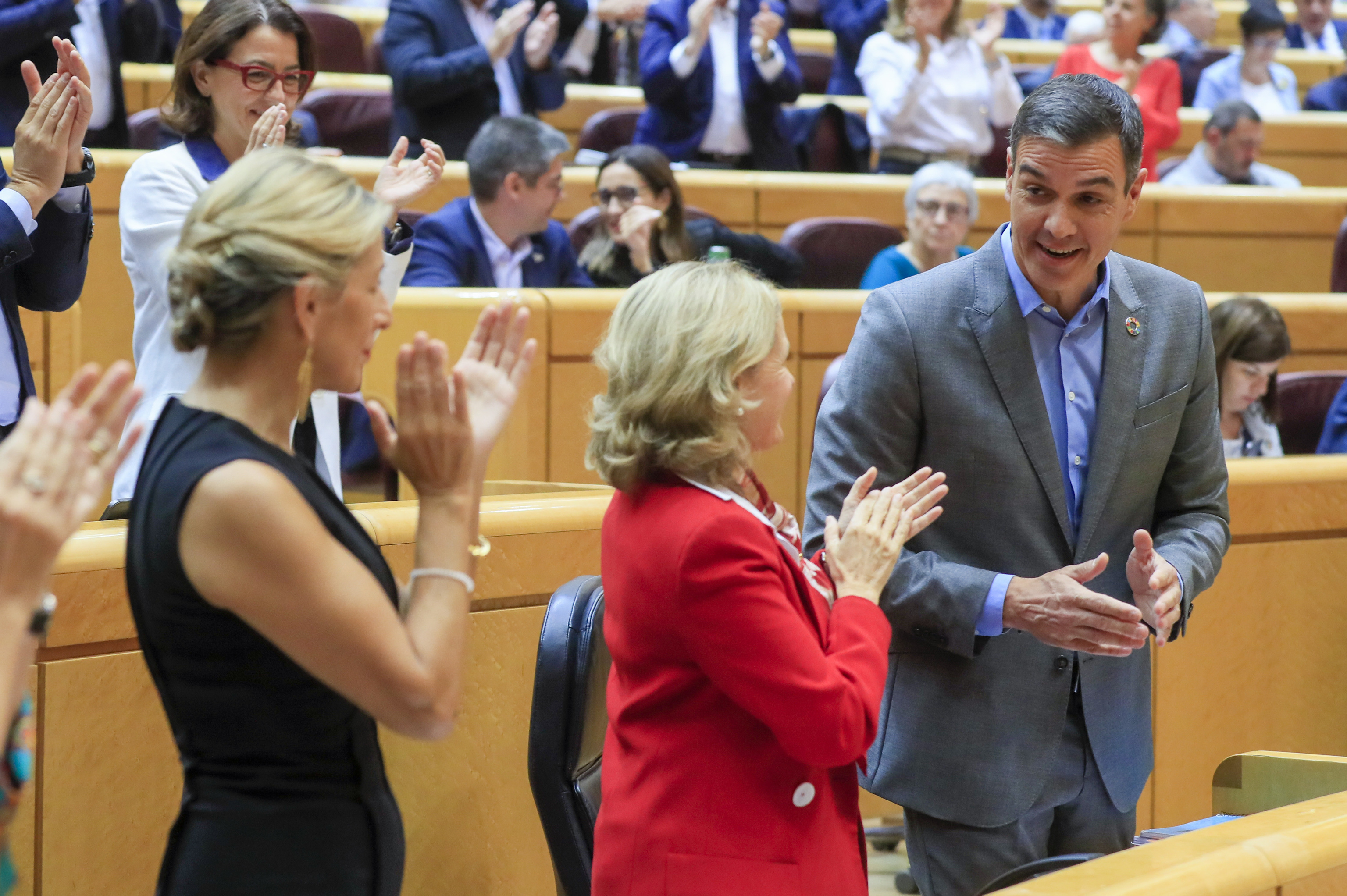 De izquierda a derecha, Yolanda Daz, Nadia Calvio y Pedro Snchez este martes en el Senado