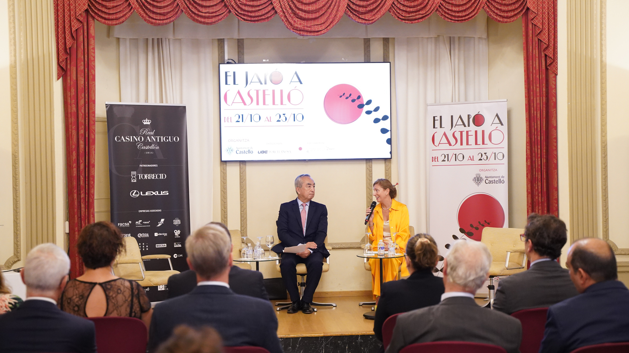 La alcaldesa de Castellón y el embajador de Japón en España, hoy .