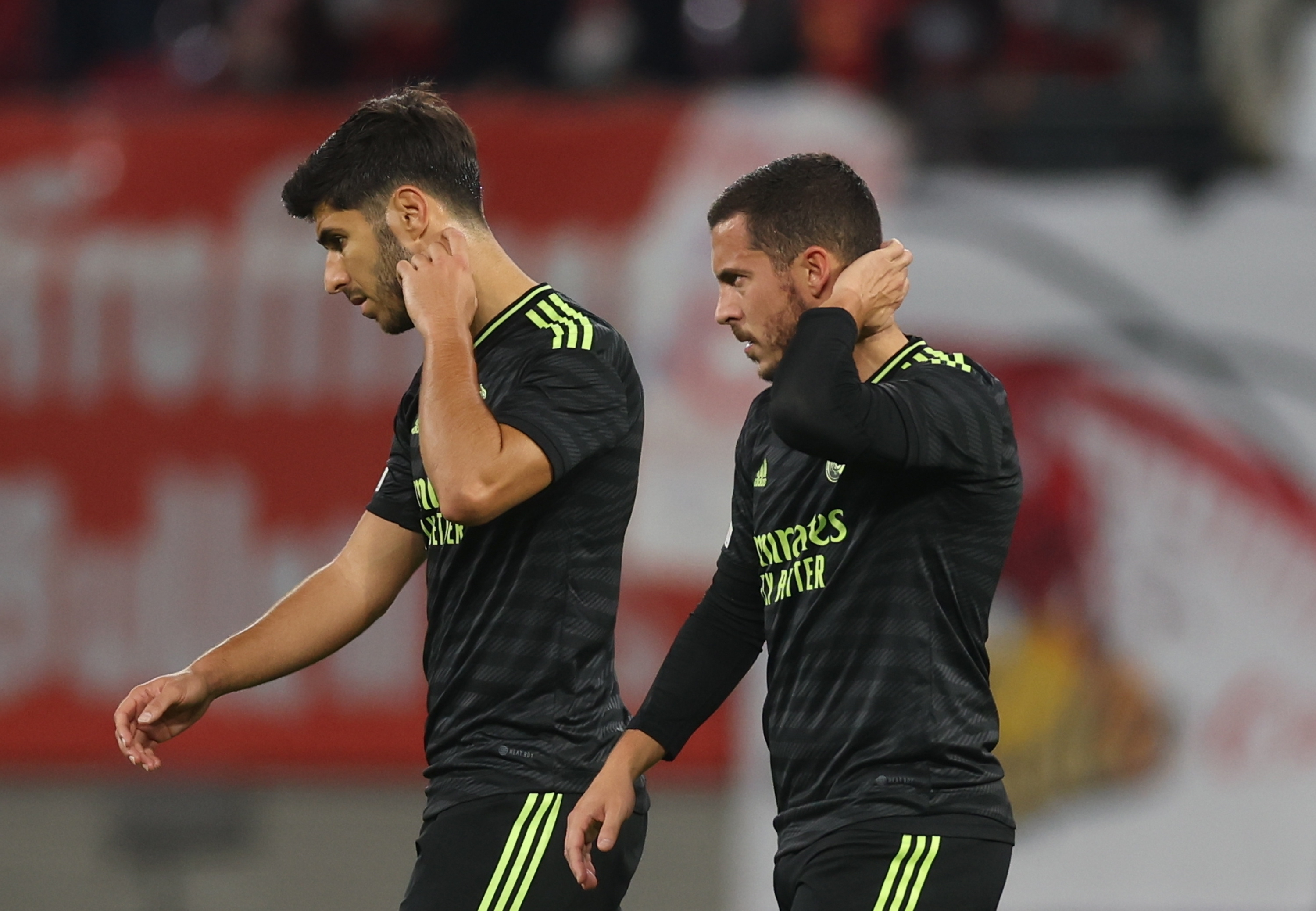Hazard and Asensio, crestfallen after the defeat at the Red Bull Arena.