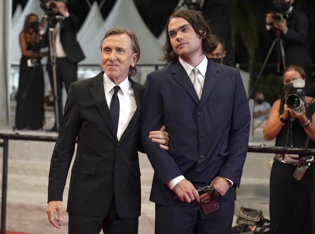 Tim Roth y su hijo Cormac, en el festival de Cannes en 2021.