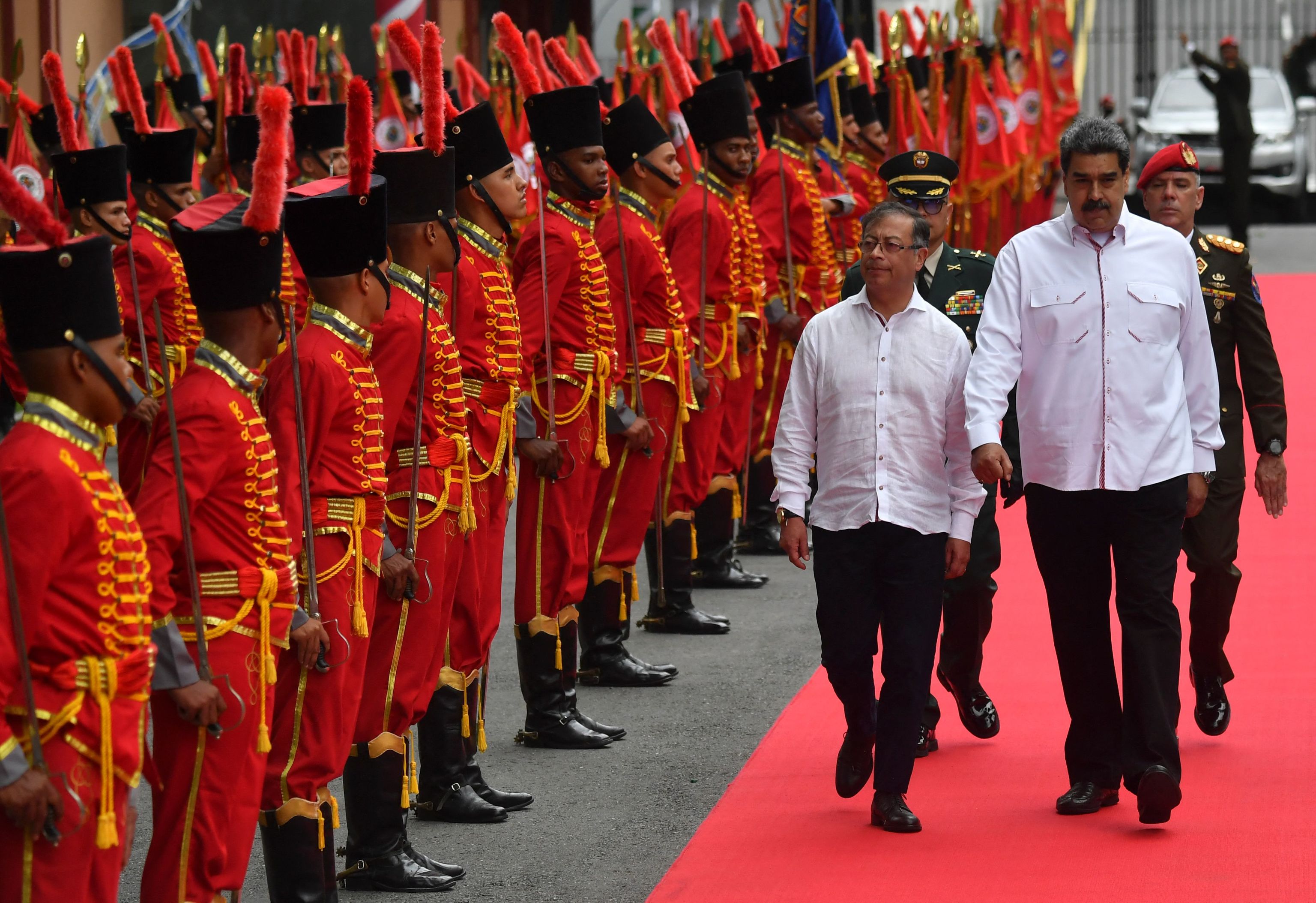 El presidente venezolano Nicols Maduro y el presidente colombiano Gustavo Petro