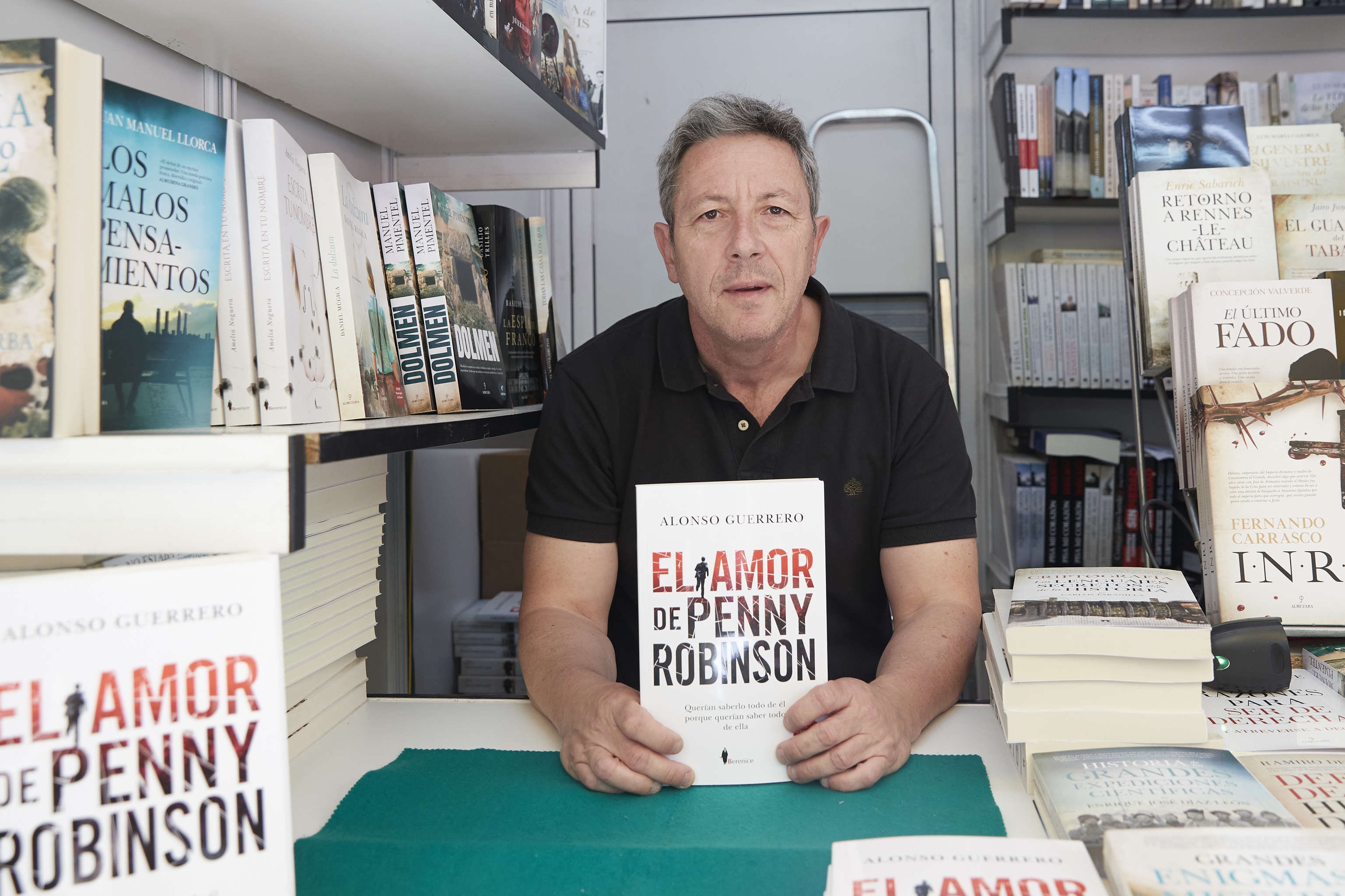 Alonso Guerrero en la Feria del Libro de Madrid en 2018