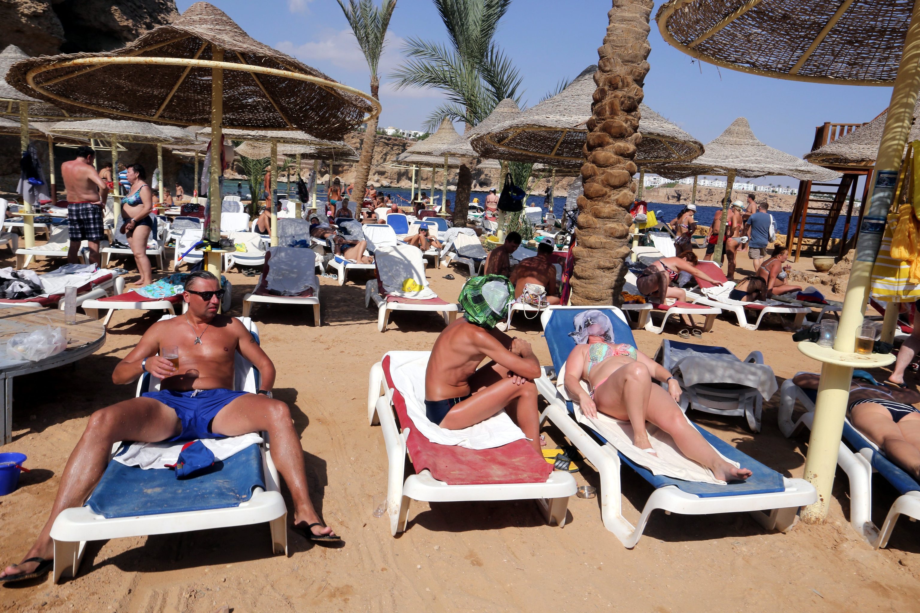 Turistas disfrutando en uno de los resorts de la ciudad egipcia de Sharm El-Sheikh