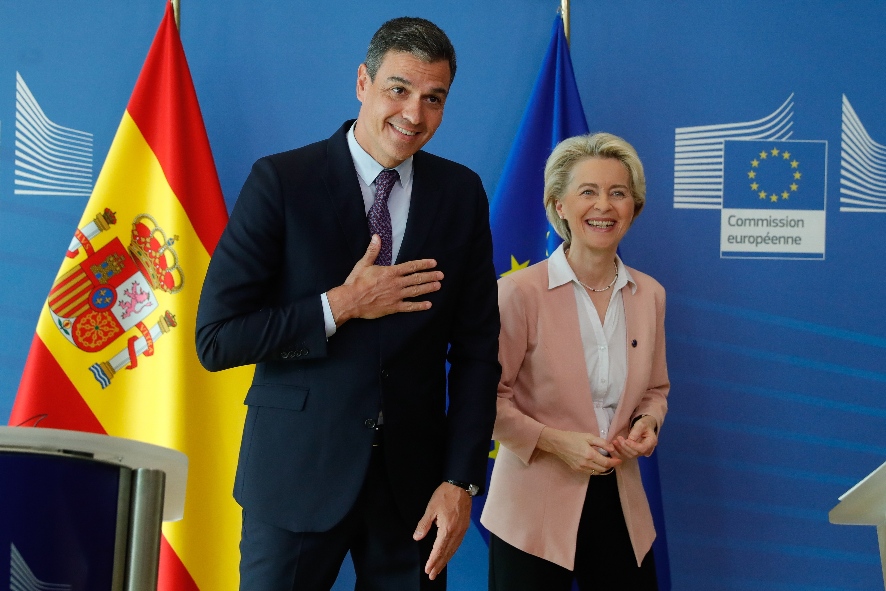 El presidente del Gobierno, Pedro Snchez, y la presidenta de la Comisin Europea, Ursula Von der Leyen.
