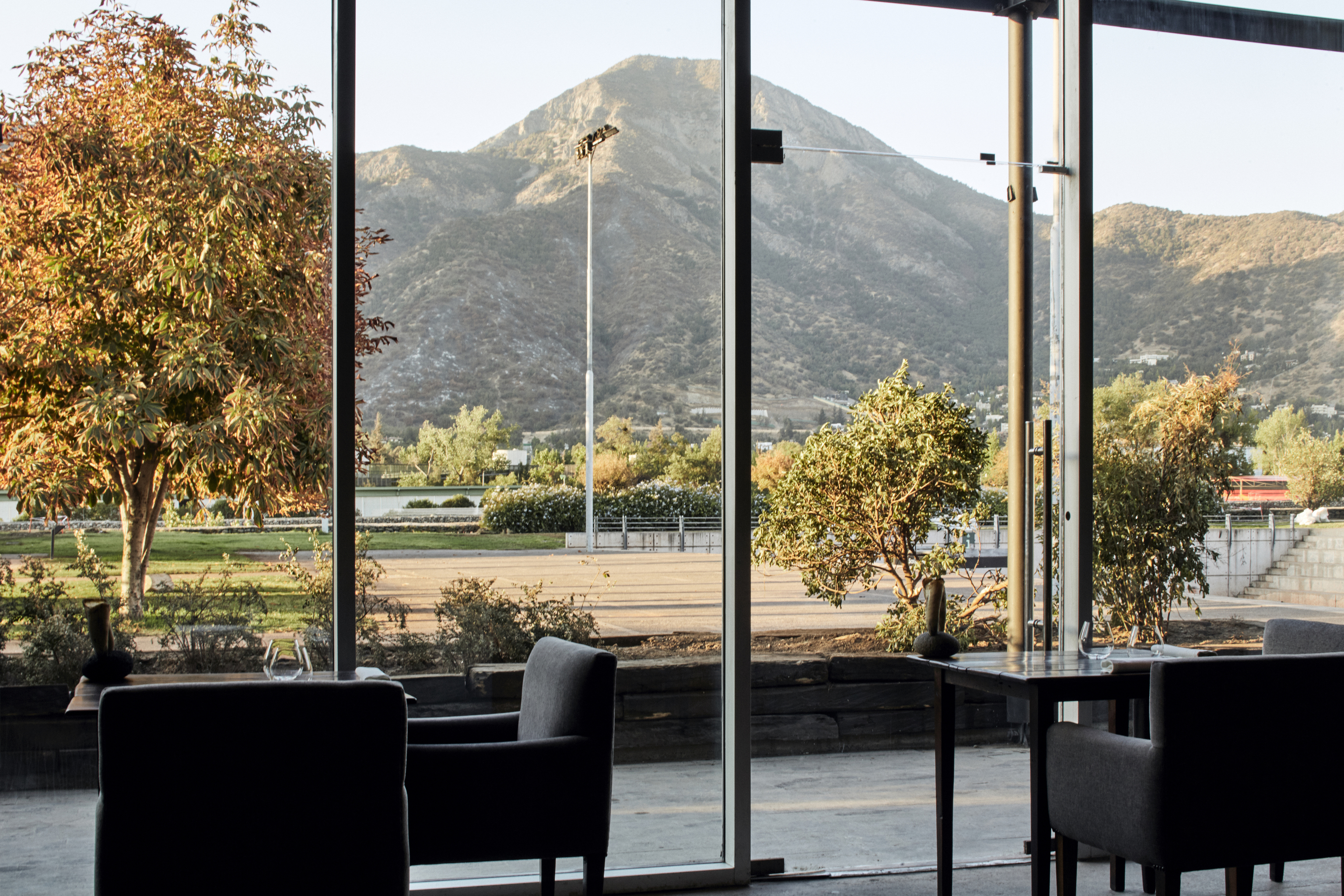 El comedor chileno se halla a los pies del Cerro Manquehu.