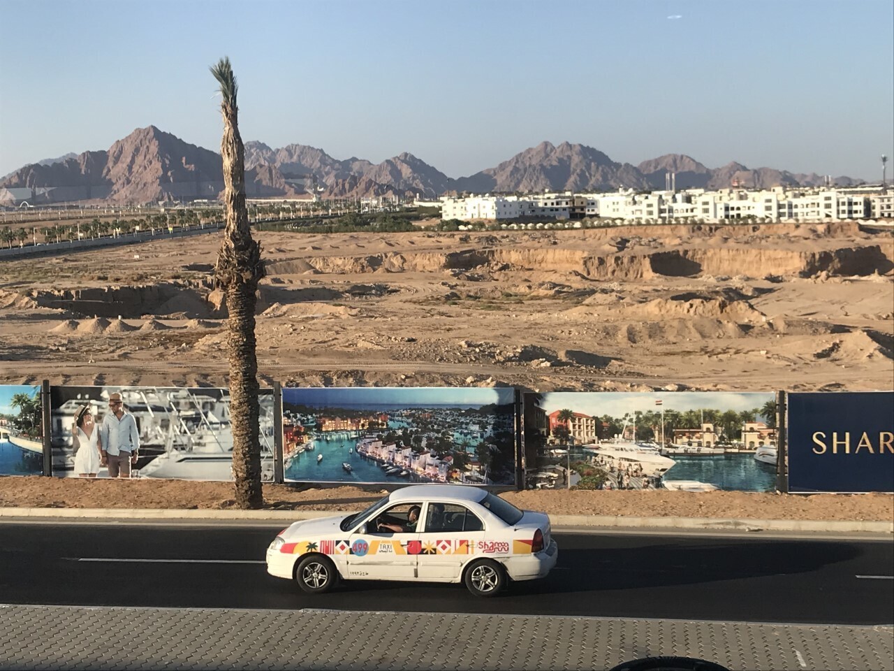 Una carretera en Sharm el Sheij, sede de la Cumbre del Clima
