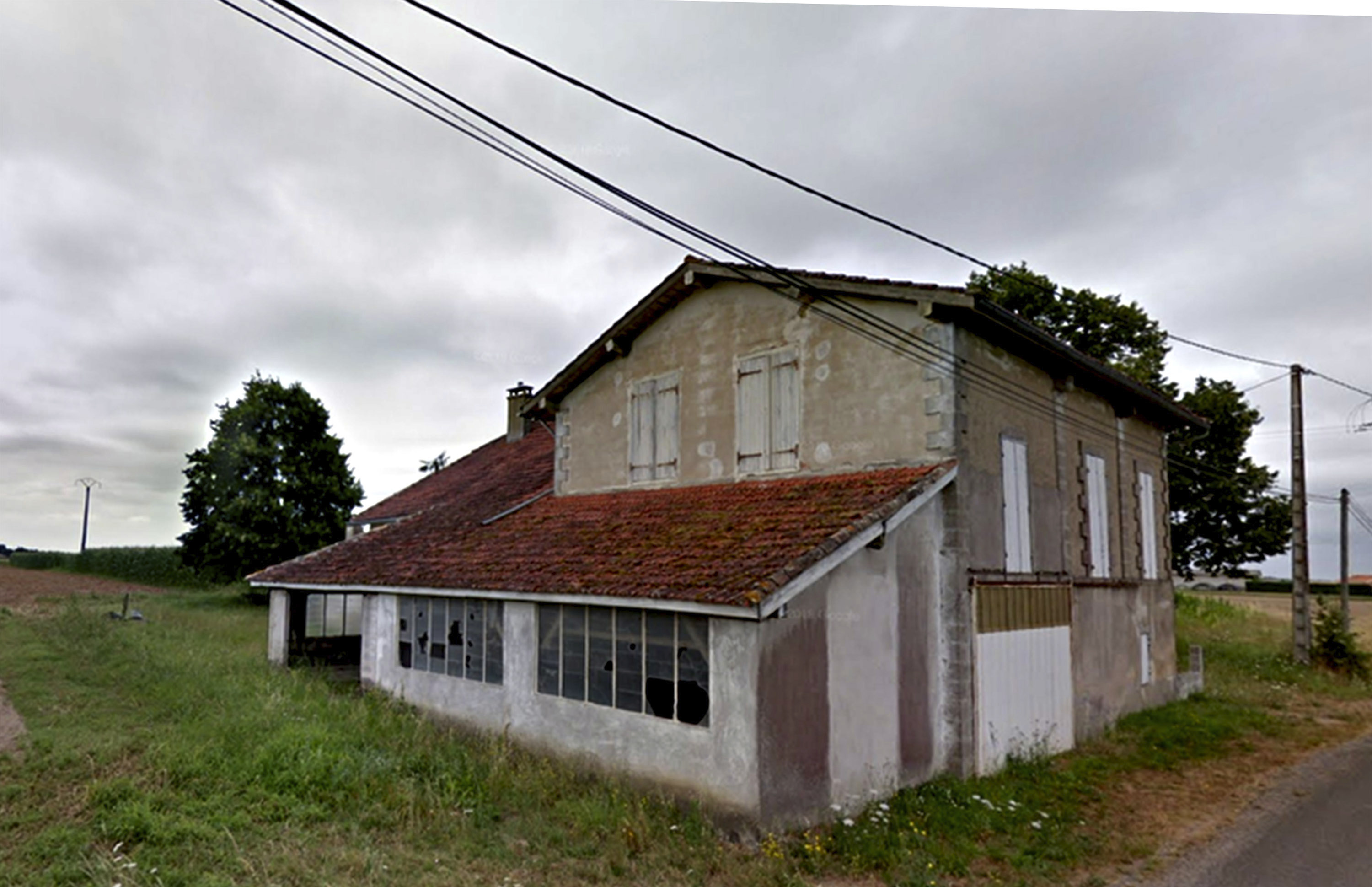 a casa abandonada en al que fue encontrada muerta la niña española Vanessa, en Tonneins, Francia.