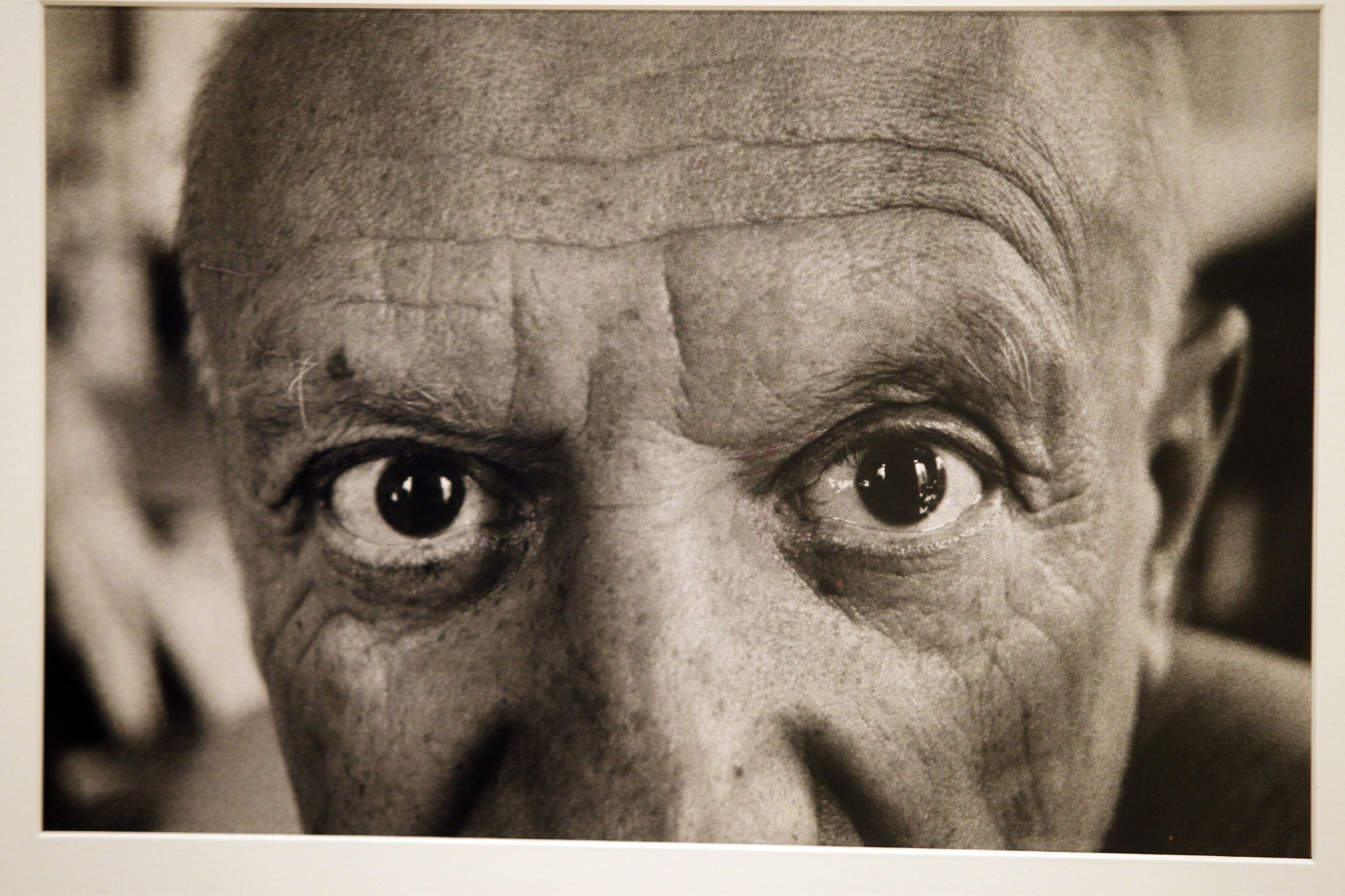Primer plano de Picasso, fotografiado por Duncan Douglas.