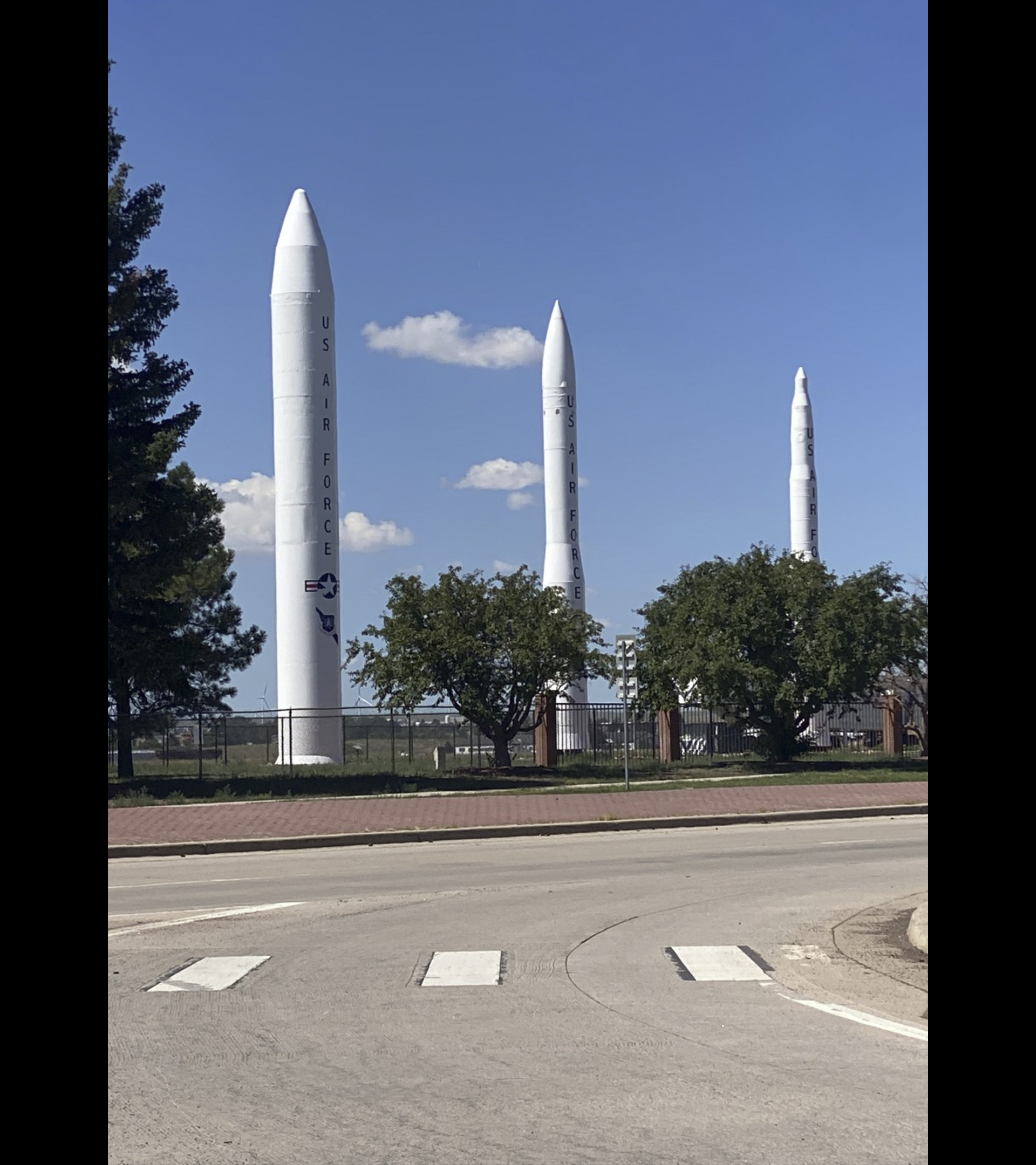 Misiles ICBM a la entrada de la base de Francis E. Warren (Wyoming).