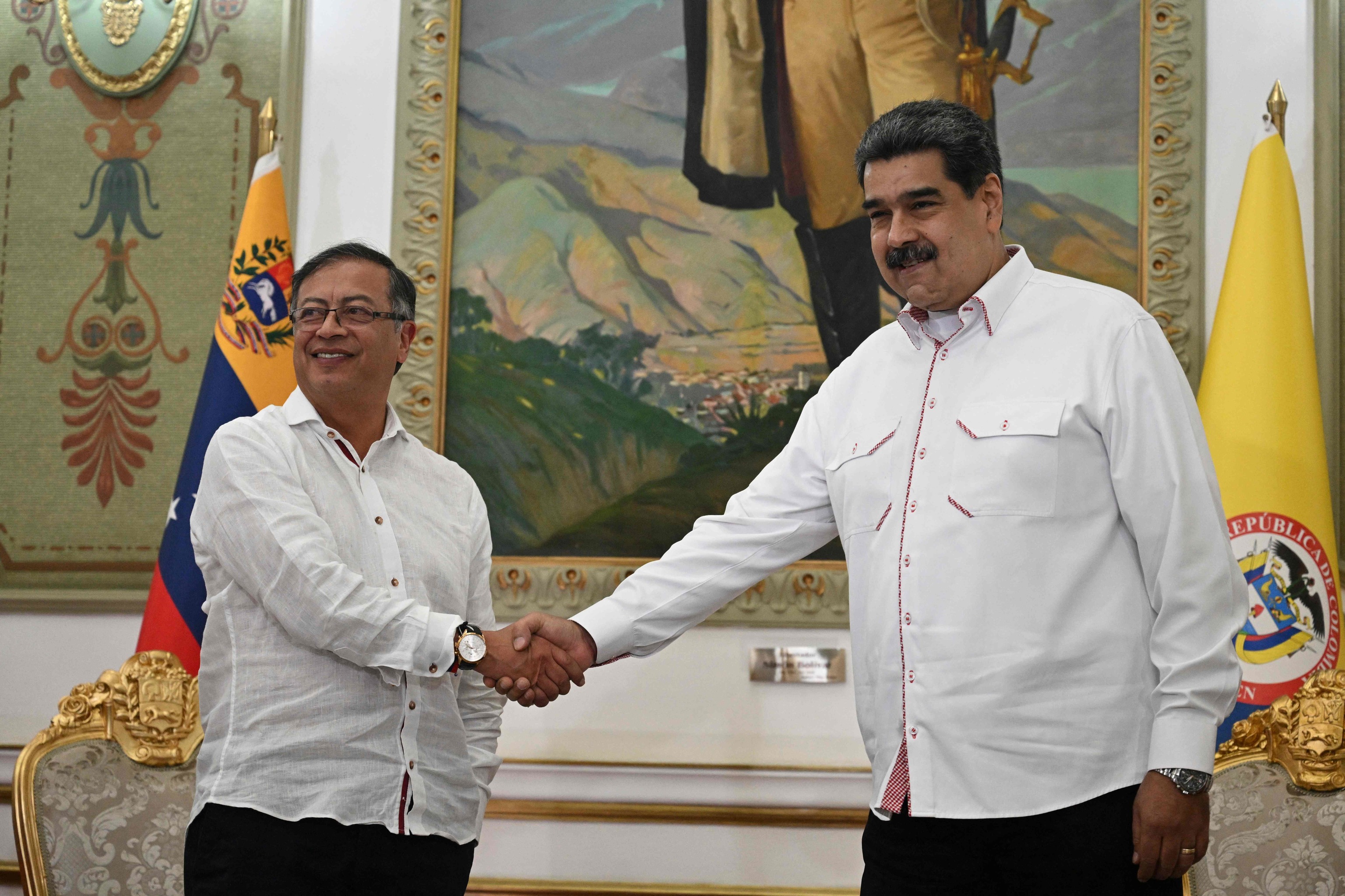 El presidente de Colombia, Gustavo Petro y Nicolás Maduro.