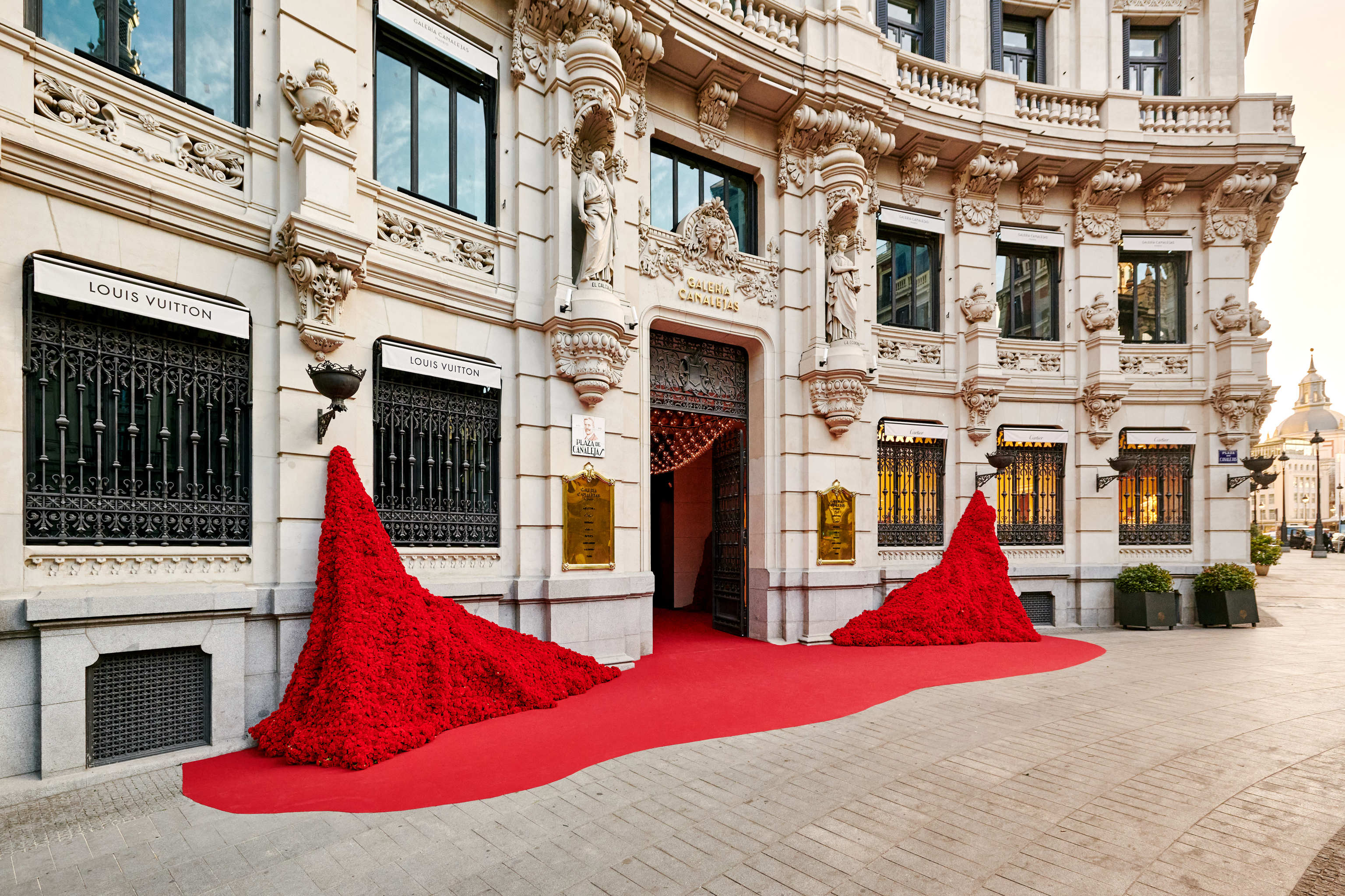 Galería Canalejas: Un paseo por la nueva meca del lujo en pleno corazón de  Madrid | España