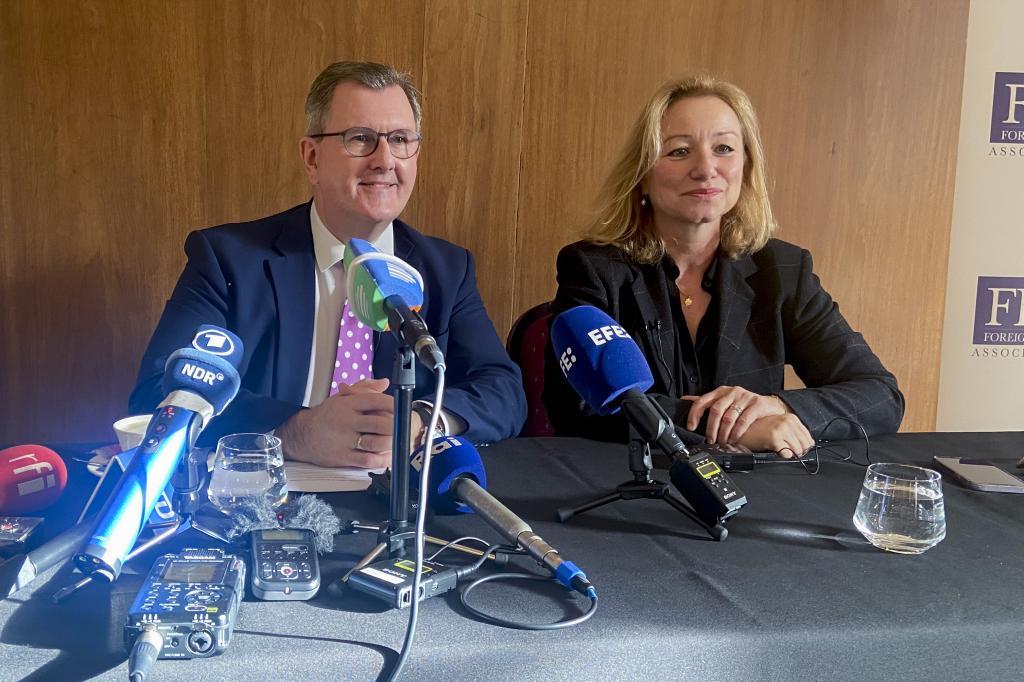 Jeffrey Donaldson, líder del DUP: «El Protocolo de Irlanda ha alienado a los unionistas»