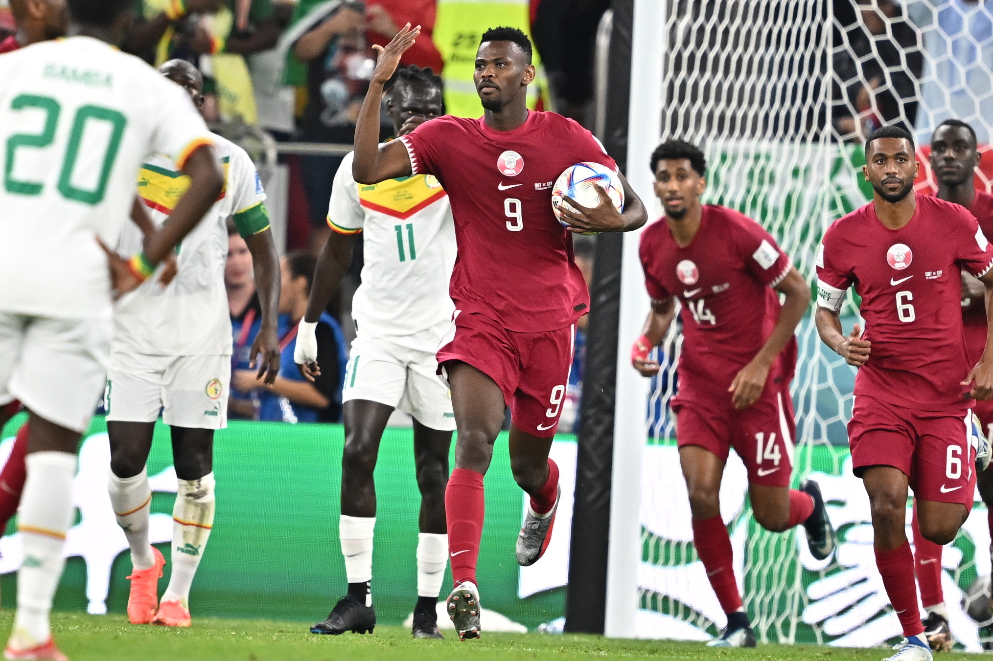 Mohammed Muntari celebra el histórico gol de Qatar.