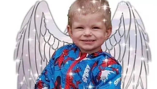 Un niño de cinco años muere en los brazos de sus padres tras tragarse una chincheta