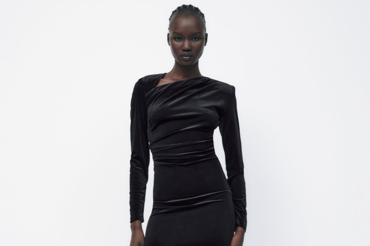Expresamente congelador Intervenir Los 10 vestidos de terciopelo negros de Zara que mejor sientan | Moda