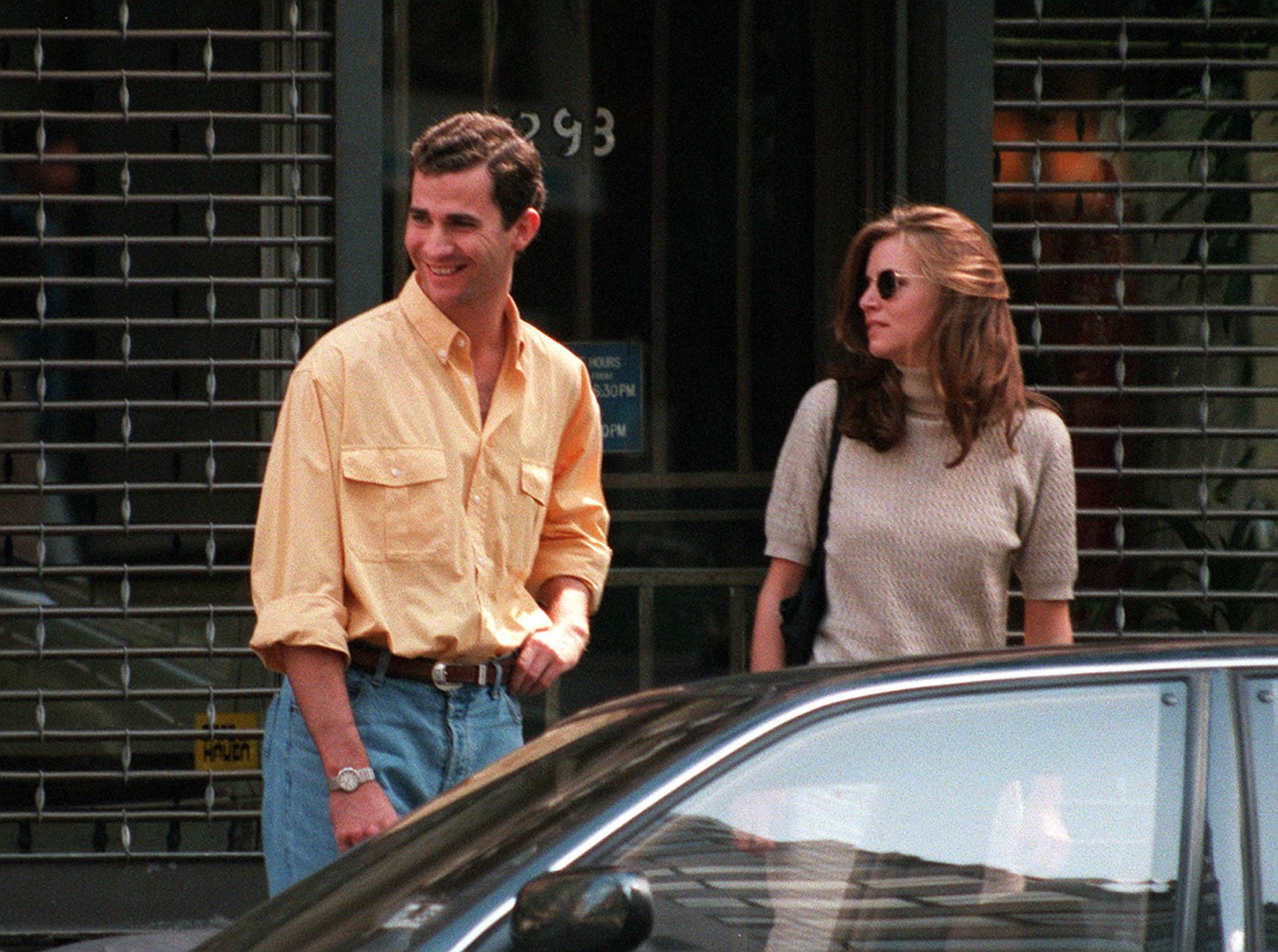 El Príncipe Felipe y Gigi Howard, en Nueva York, en 1995.