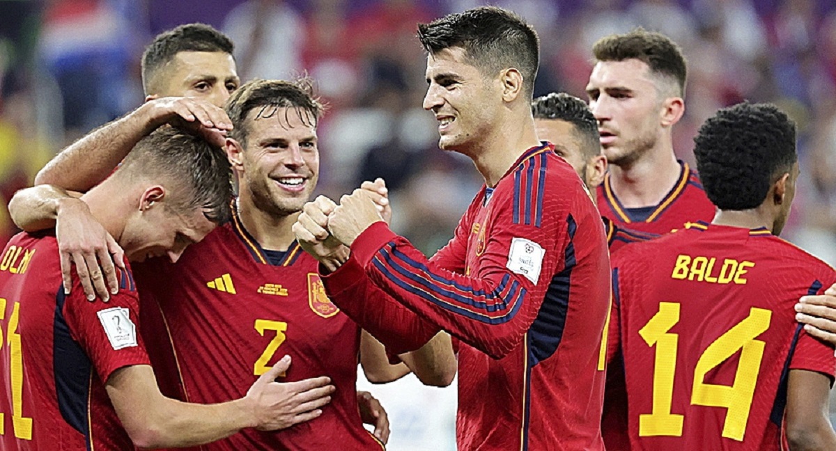 Los jugadores de España celebran un gol durante el Mundial