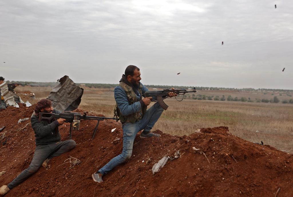 Combatientes del Ejército Libre Sirio respaldado por Turquía, en Alepo.