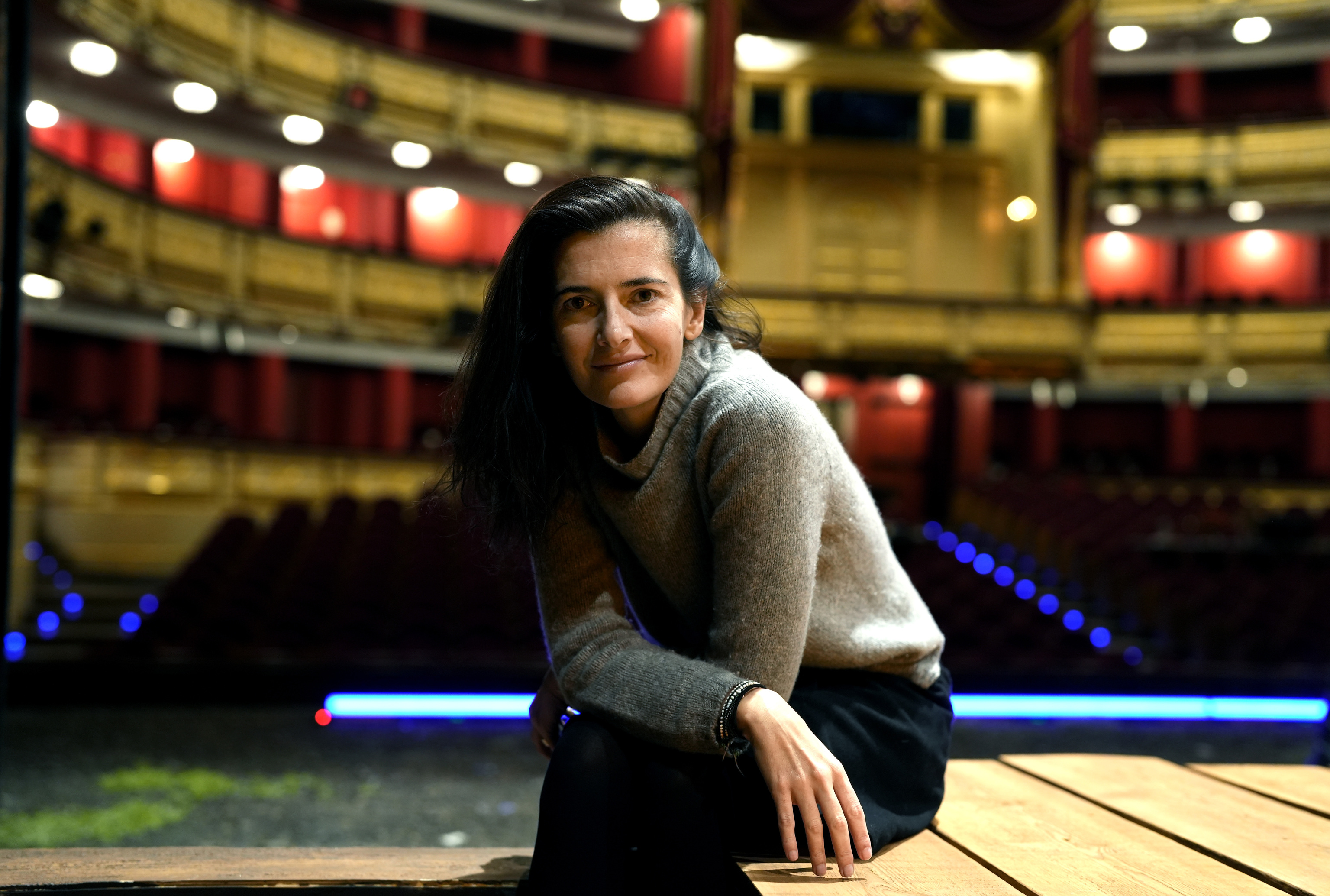 Bárbara Lluch posa en el Teatro Real de Madrid.