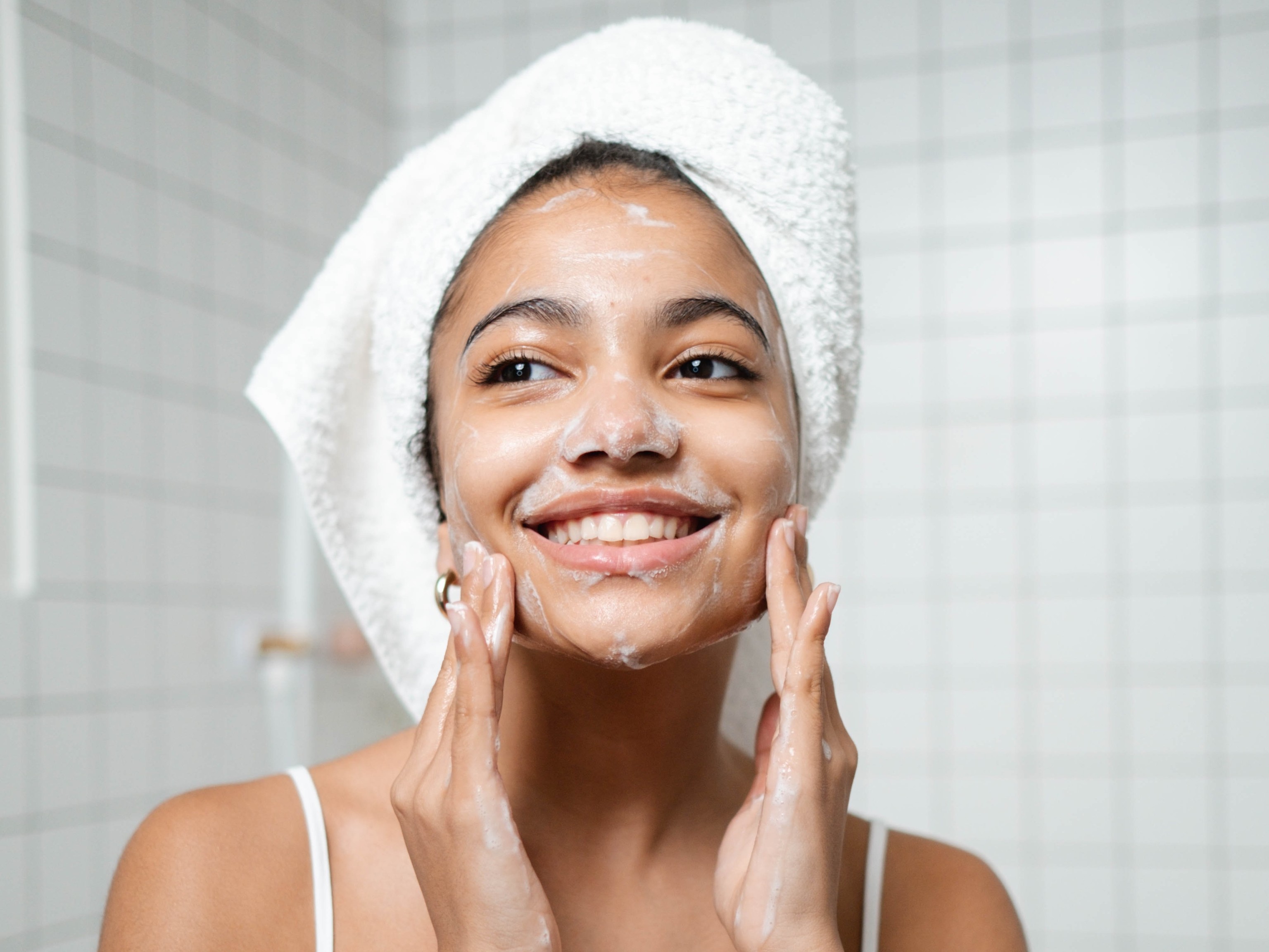 salchicha pañuelo de papel Invertir 9 limpiadores faciales que cuidan tu piel: esta es la guía definitiva |  Belleza