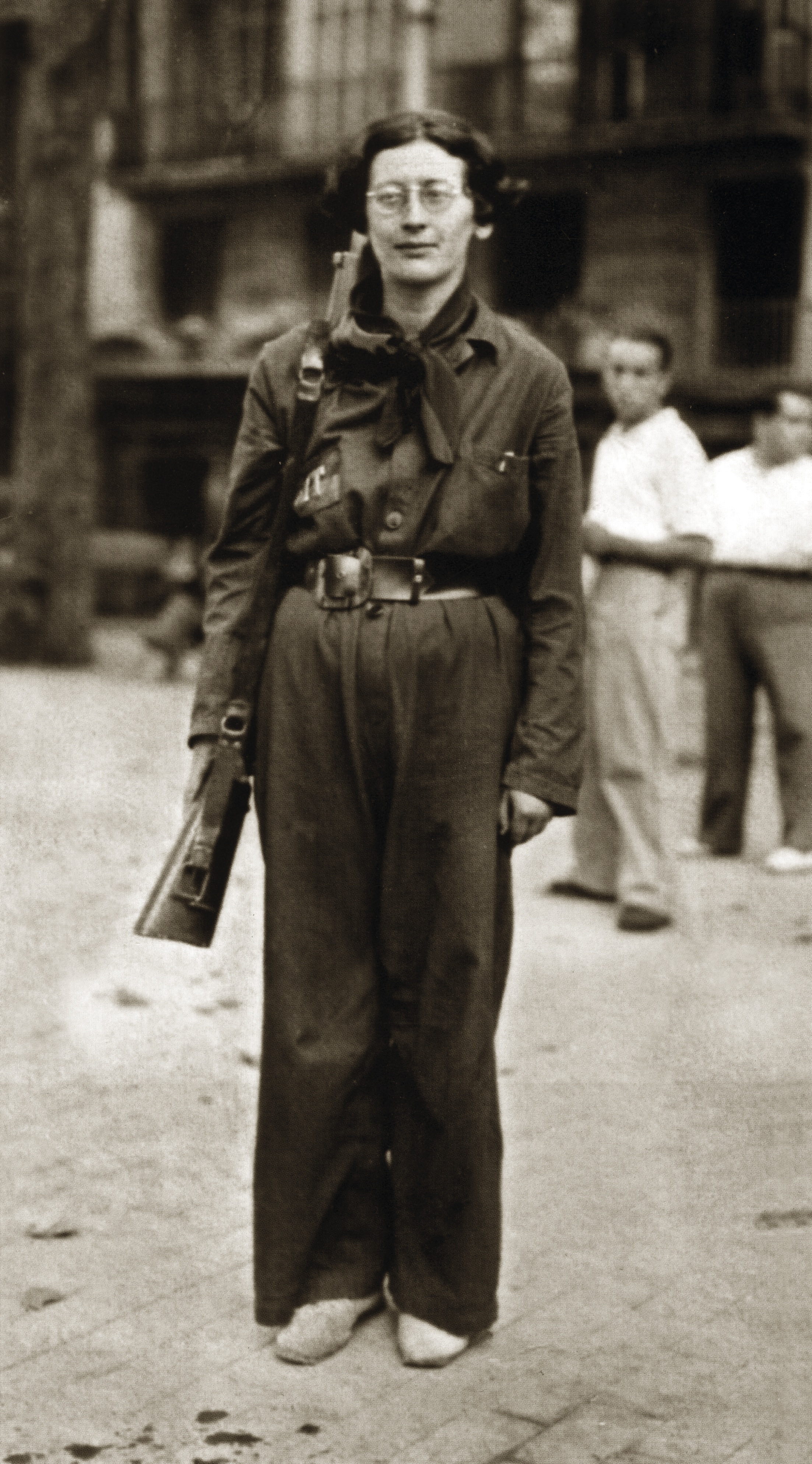Simone Weil (1909-1943) en 1936 durante la Guerra Civil.
