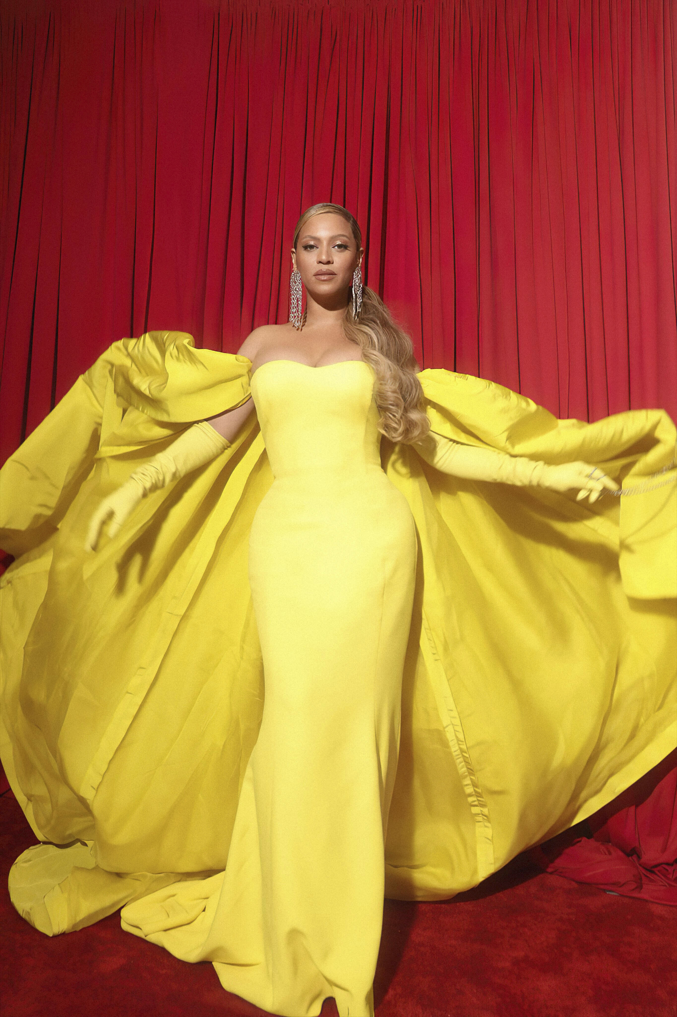 Beyoncé con vestido de Valentino en los Oscar 2022.