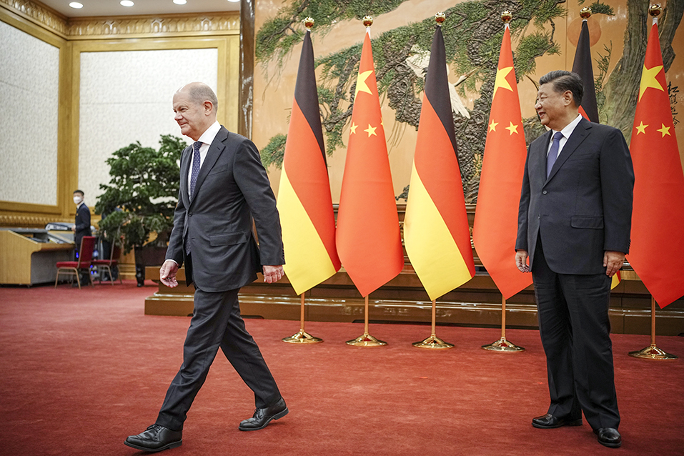El canciller alemán, Olaf Scholz, en su viaje a China con Xi Jinping, presidente de China.