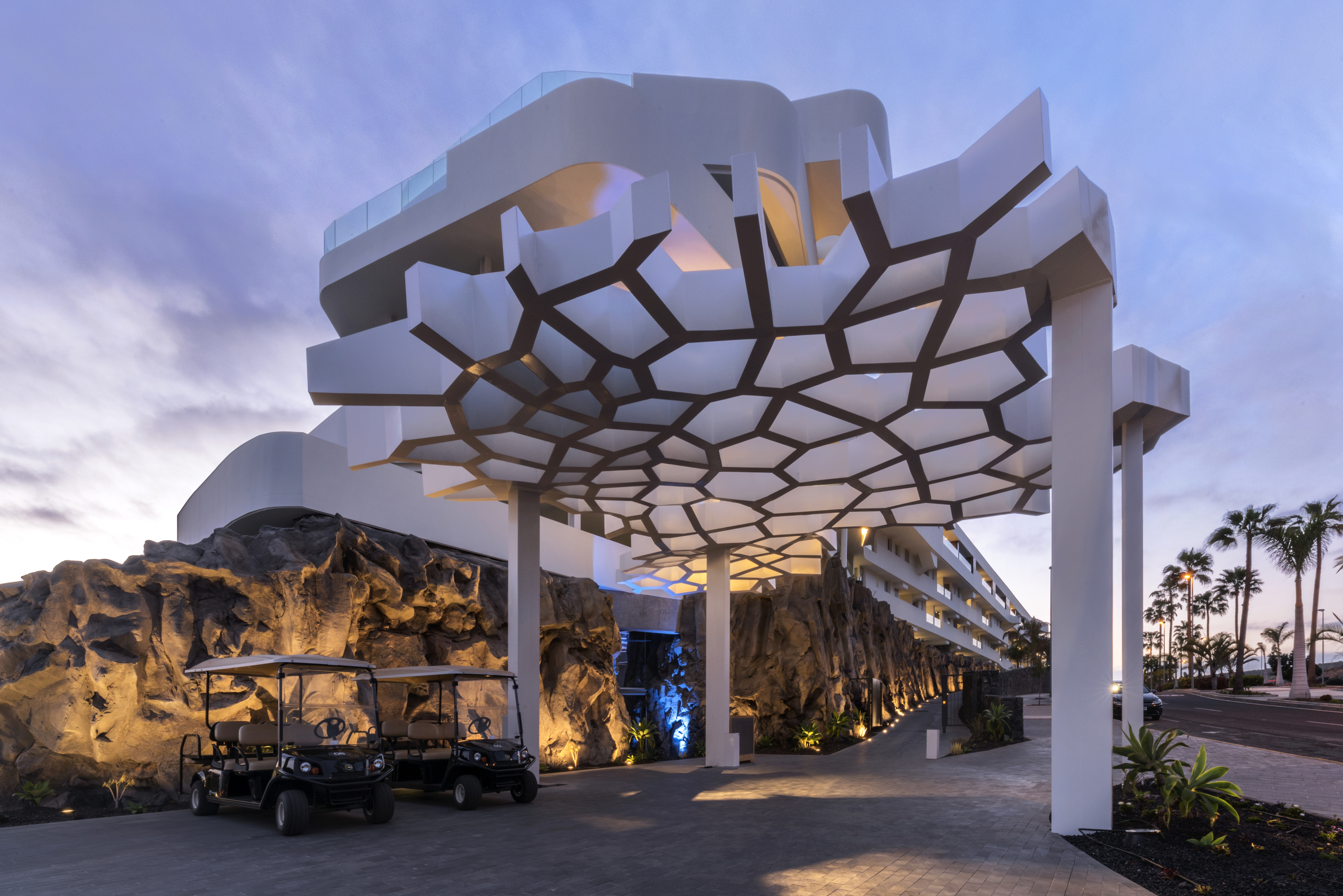 Premios de arquitectura y estrellas Michelin: un hotelazo de Tenerife para darse un capricho