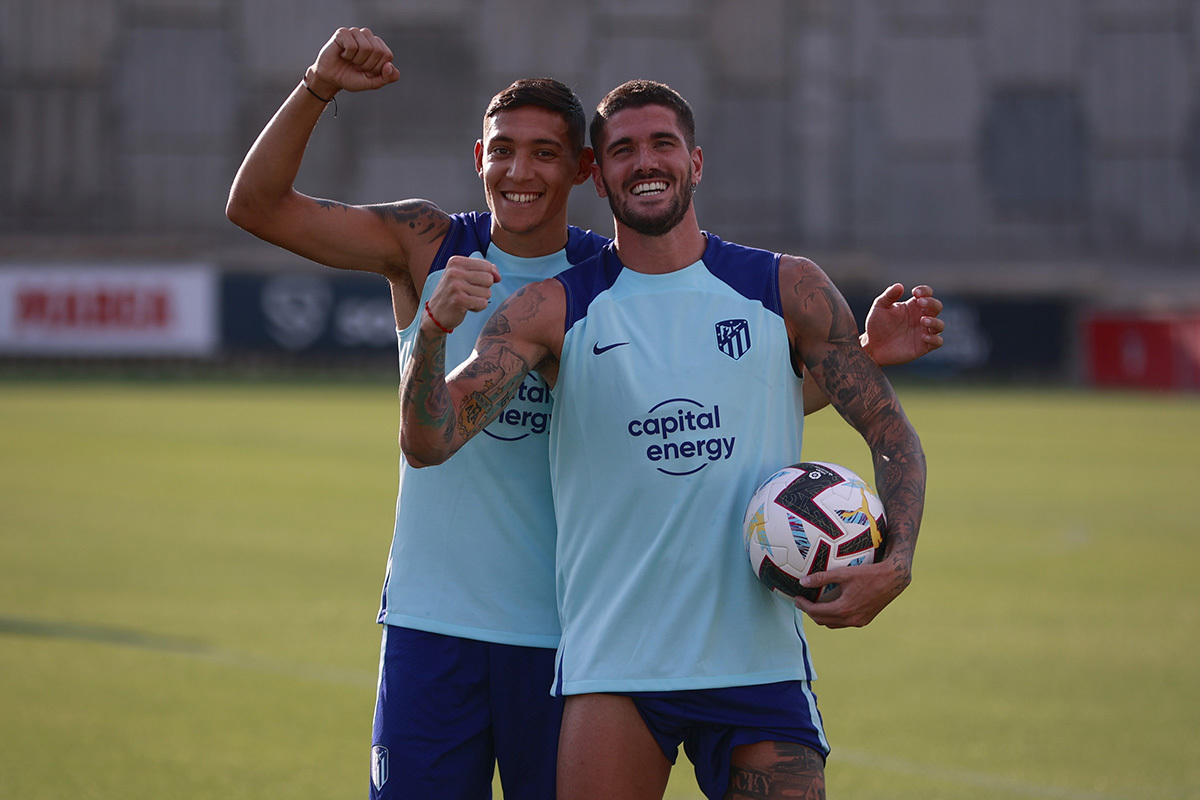 De Paul y Molina, en un entrenamiento del Atlético.