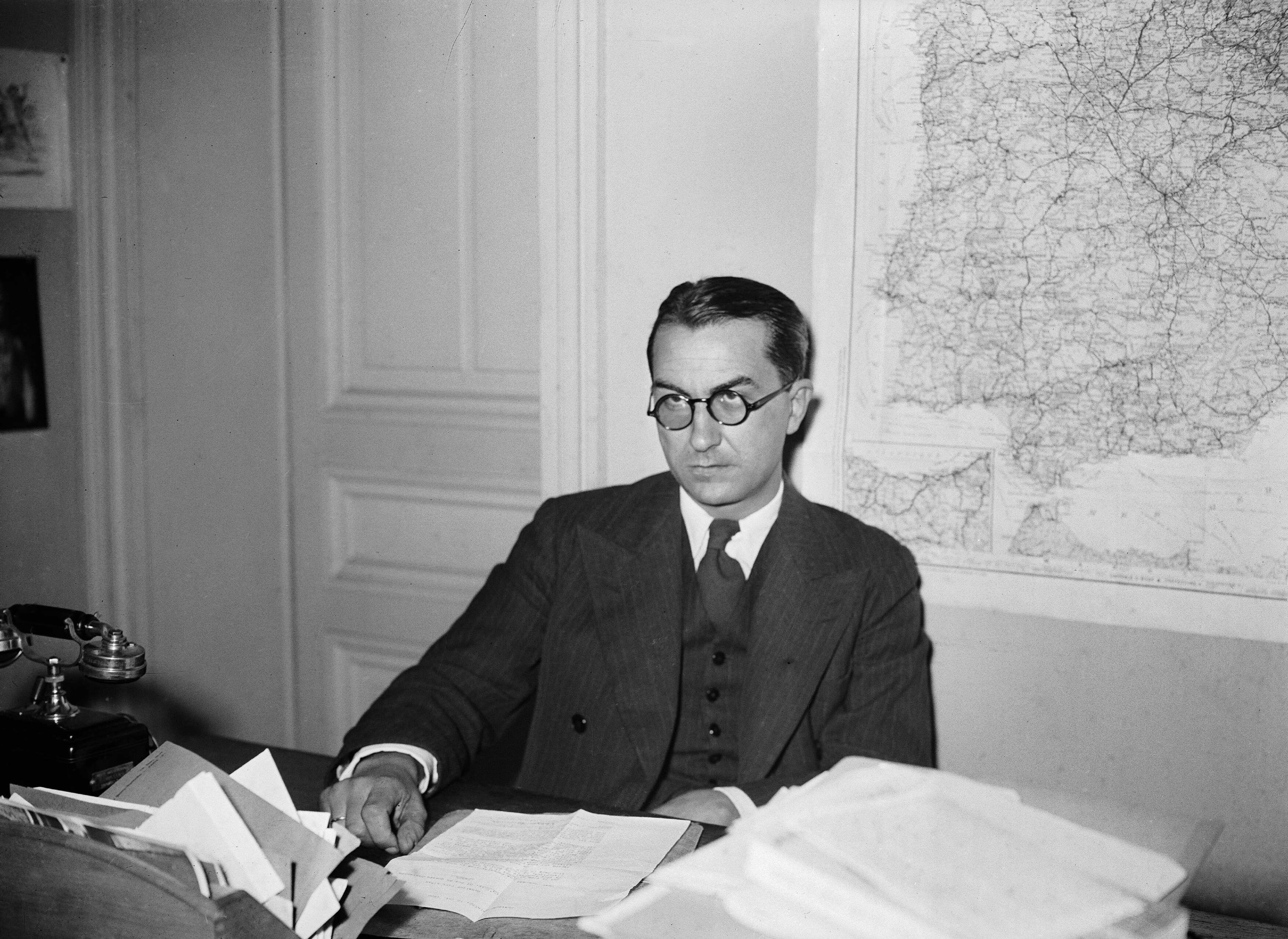 El escritor comunista y delator Paul Nizan en 1938.
