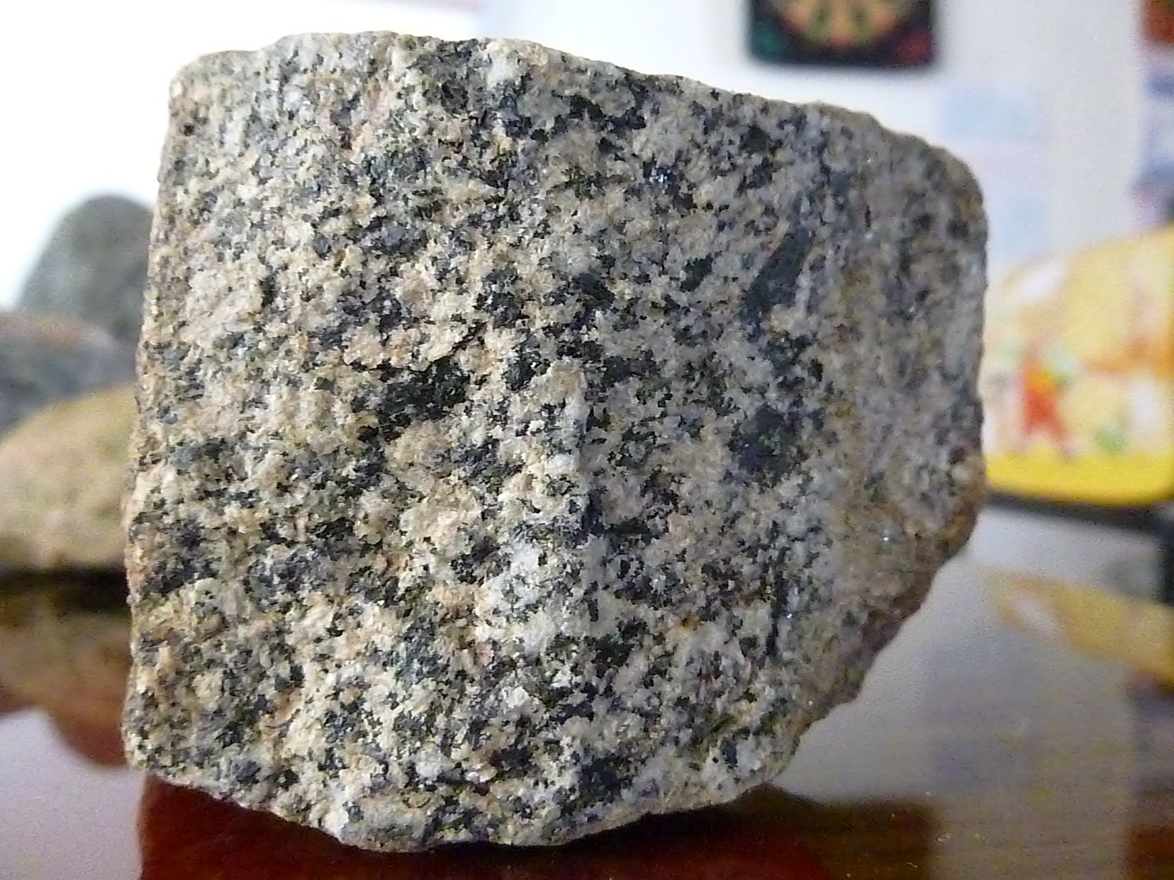 Roca de granito, mineral del que parte la mayor parte del gas radn al que estamos expuestos.