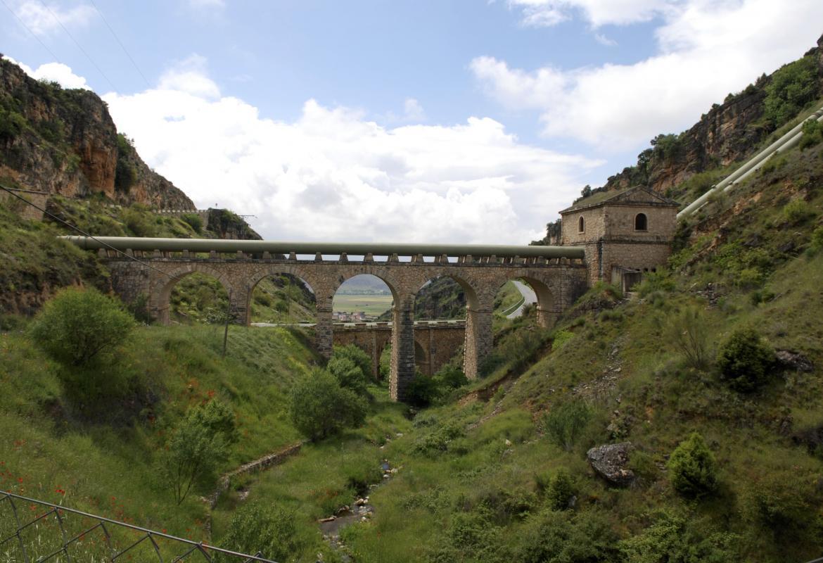 El puente de las inmediaciones de Patones de Arriba.