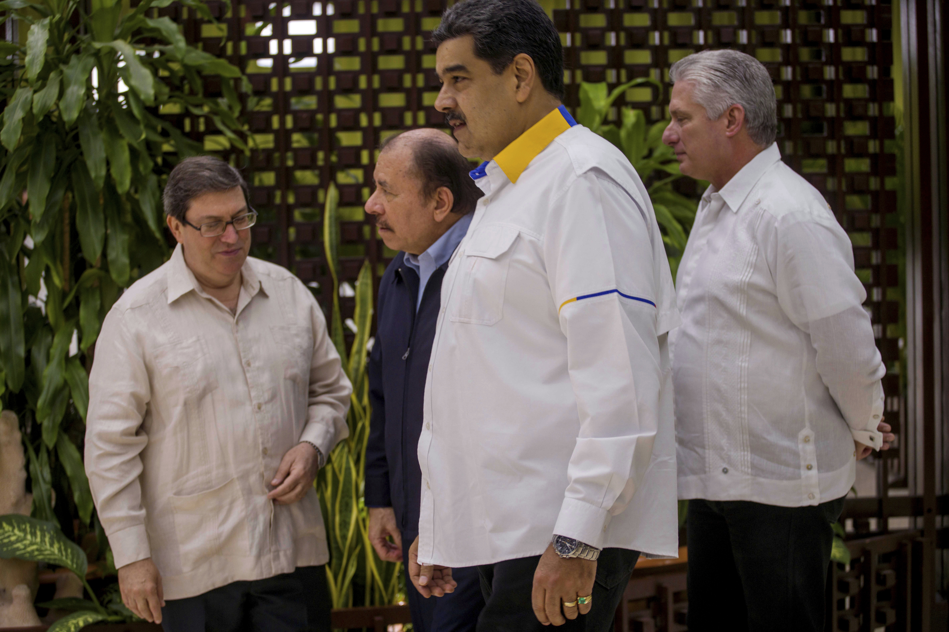Nicols Maduro (centro), Daniel Ortega (izda.), y Miguel Daz Canel (dcha.).