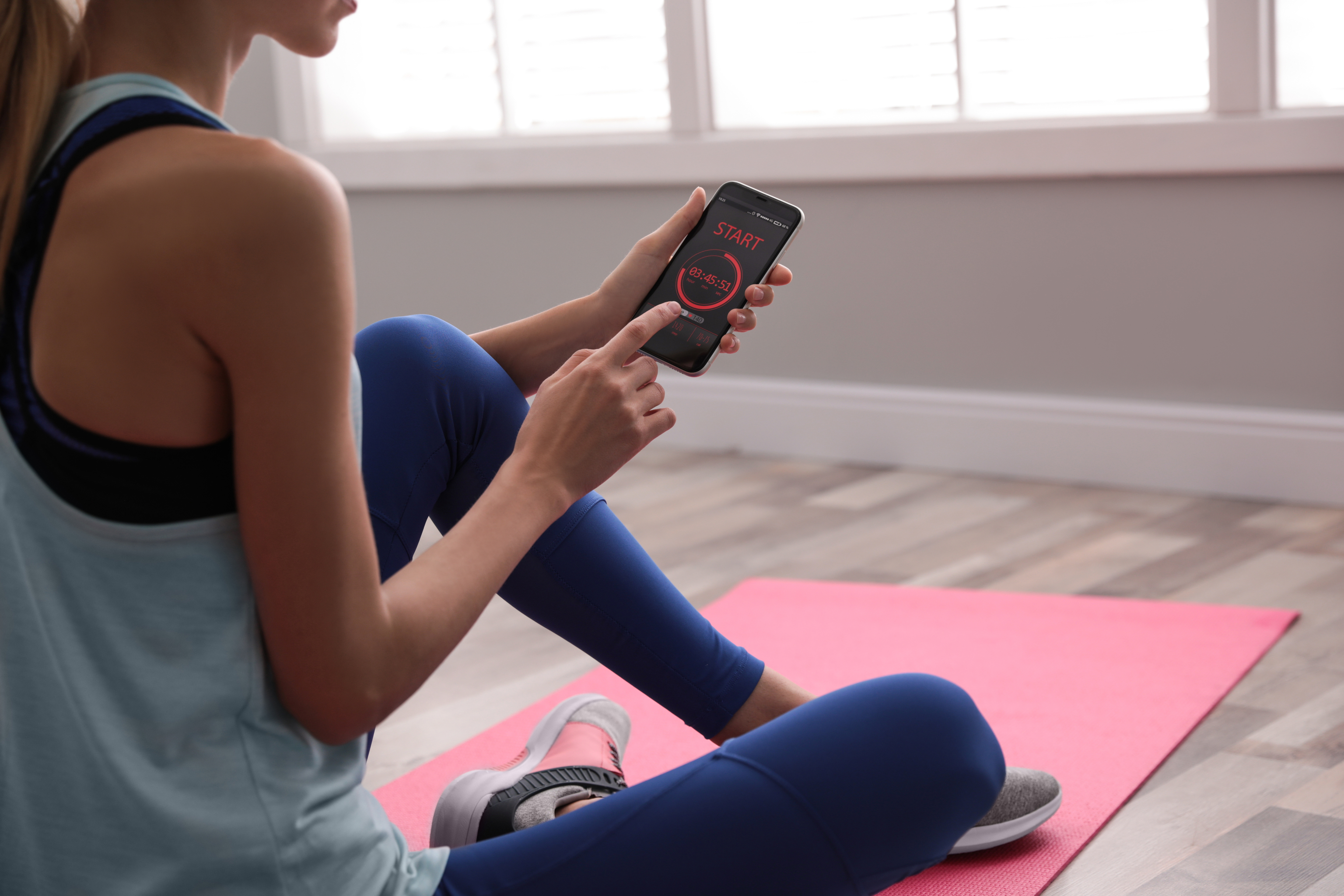 Estas apps para hacer ejercicio con el móvil lo hacen todo por ti (menos  sudar)