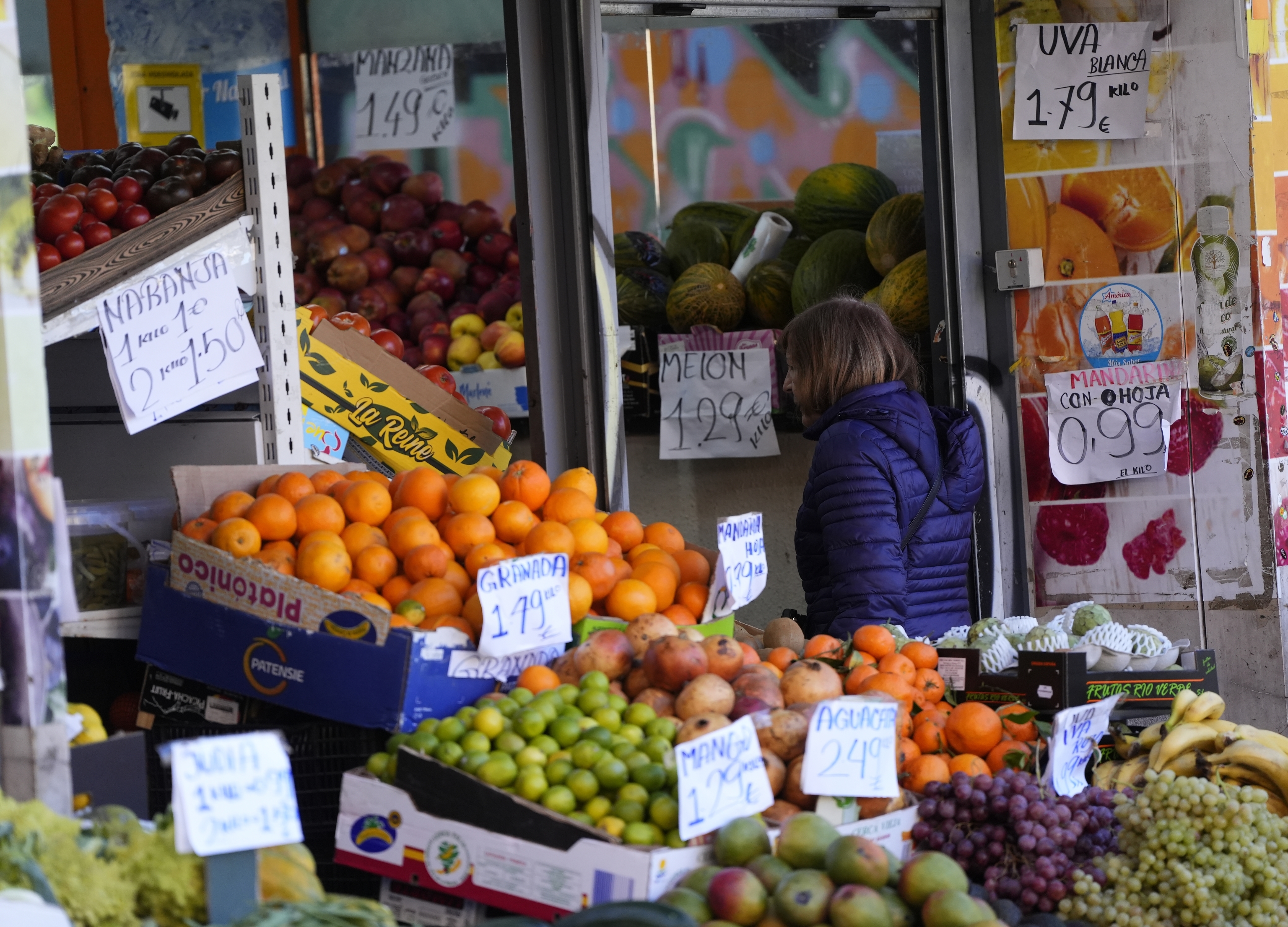 Los alimentos se dispararon un 15,9% en diciembre y elevaron la inflación subyacente al 7%
