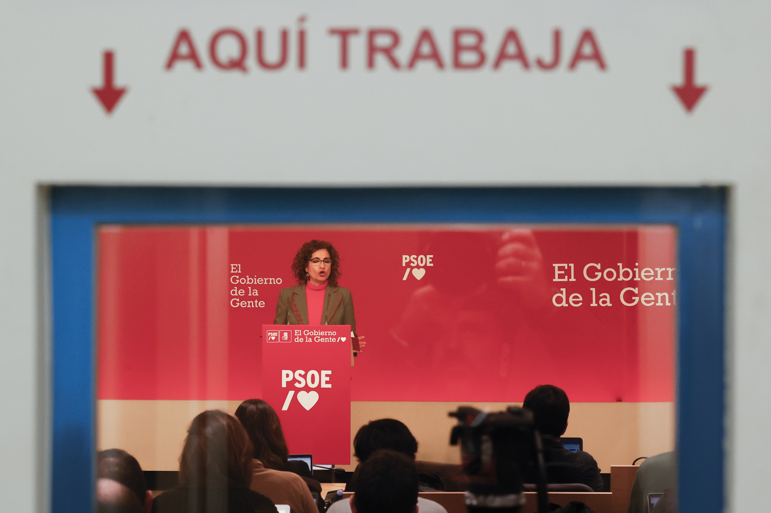 Mara Jess Montero comparece ante los medios tras la reunin de la Ejecutiva Federal del PSOE.