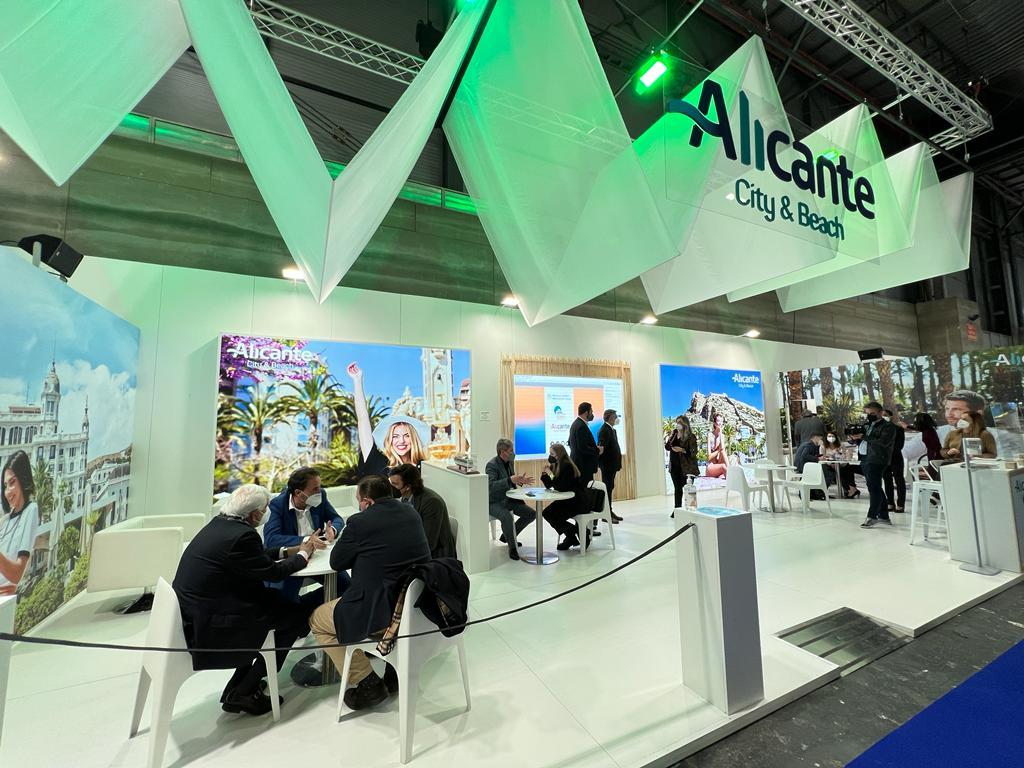 Stand de Alicante en Fitur de 2022.