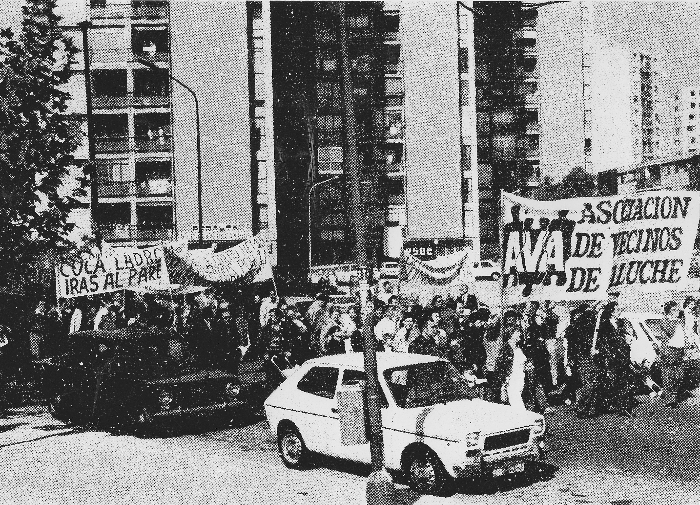 La primera marcha vecinal de AVA en la Transicin (1977).