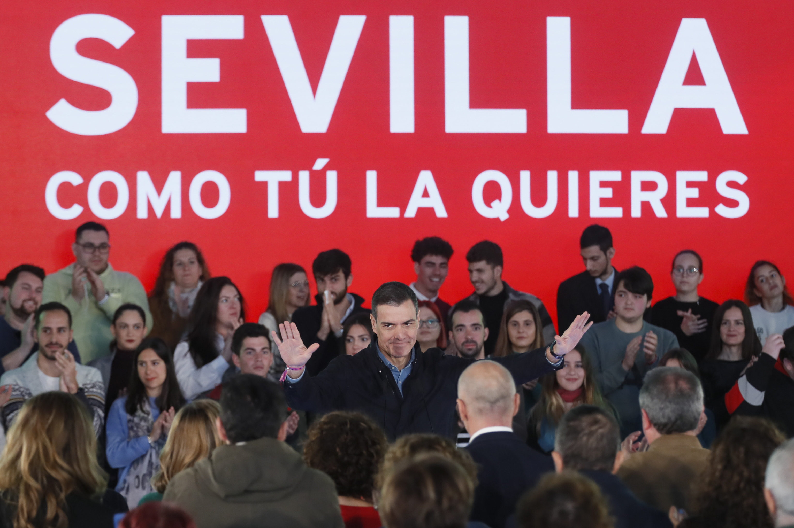 Pedro Sánchez, durante el acto de precampaña del PSOE en Sevilla, el sábado.