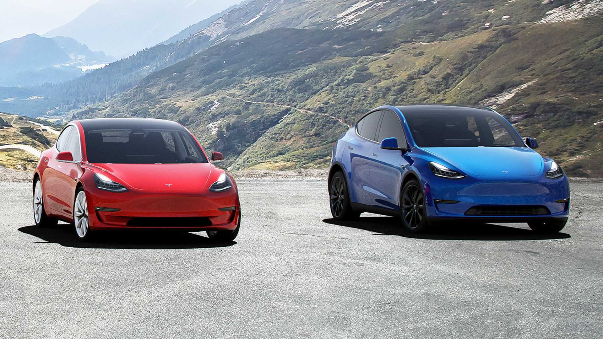 Tesla Model 3, a la izquierda, y Model Y